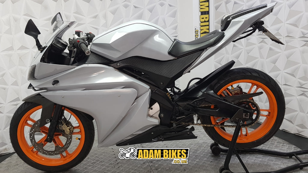 2010 Yamaha YZF-R125