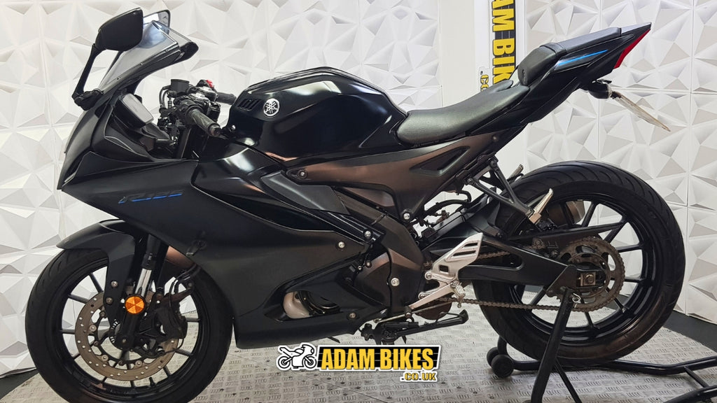 2023 YAMAHA YZF R125 ABS