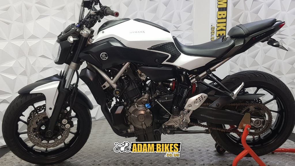 2015 YAMAHA MT07