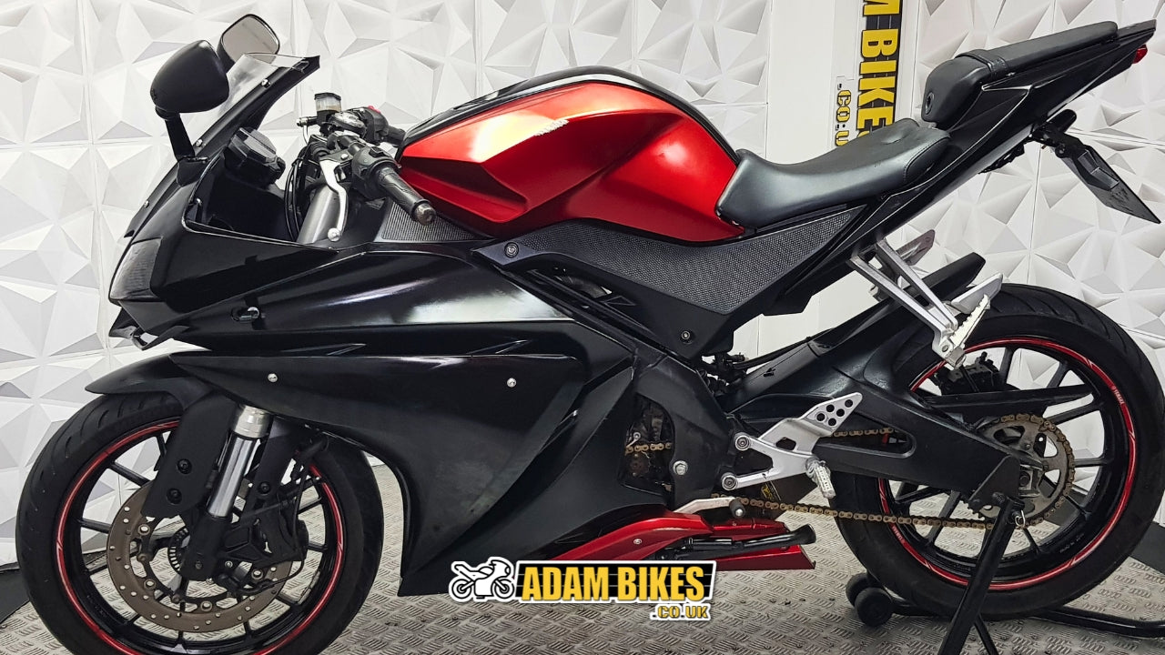 2015 YAMAHA YZF R125 ABS