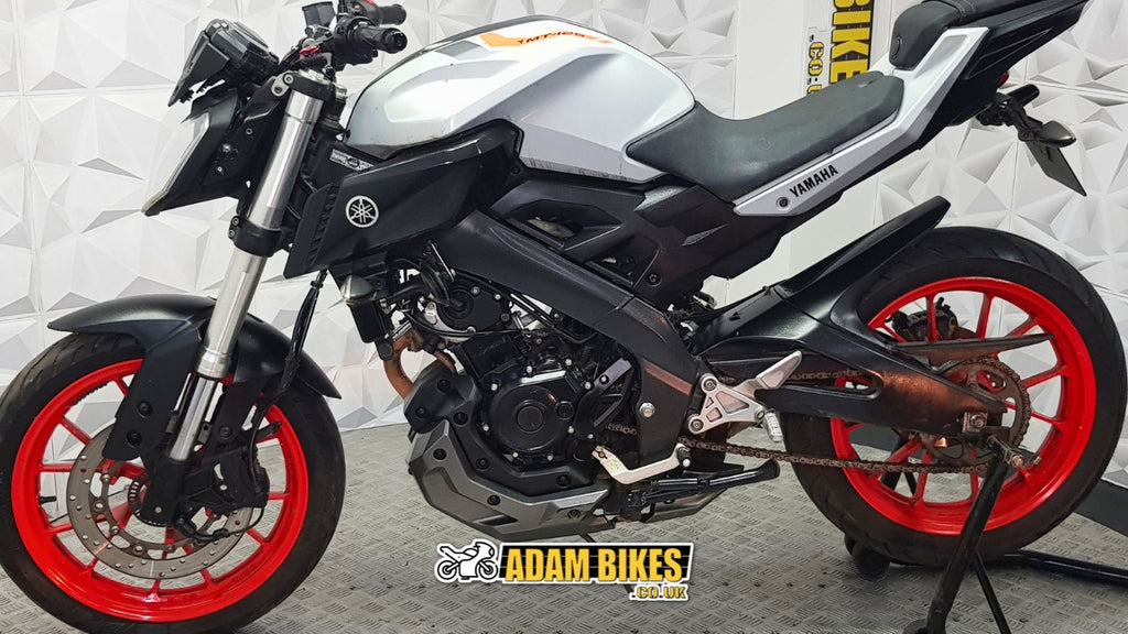 2015 YAMAHA MT125 ABS