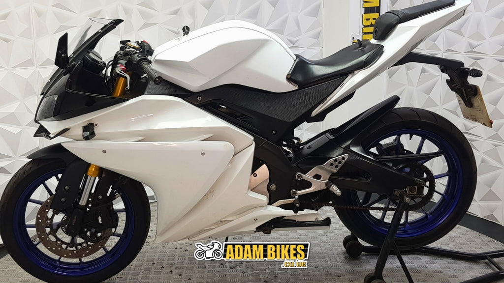 2016 Yamaha YZF-R125