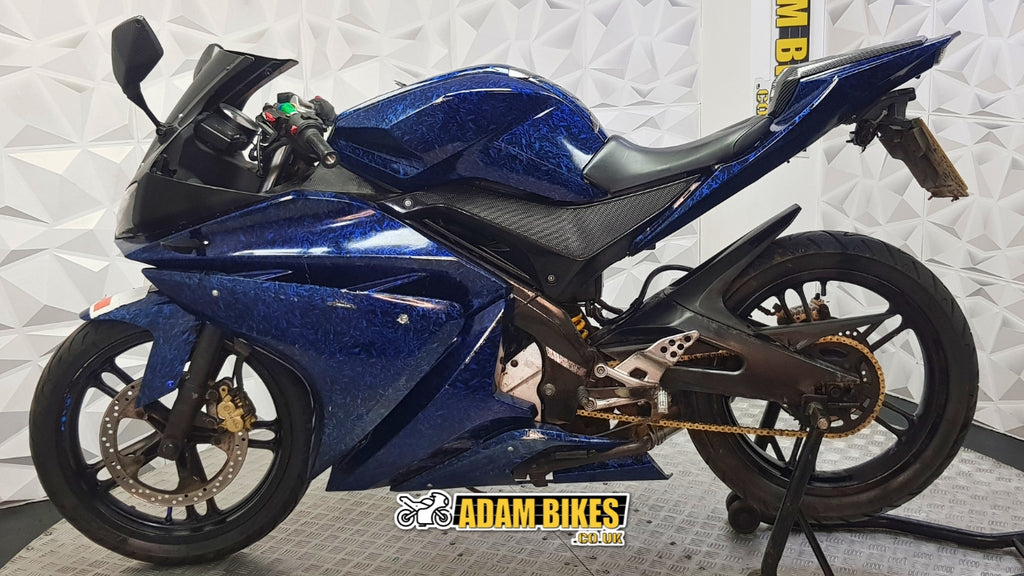 2012 YAMAHA YZF R125