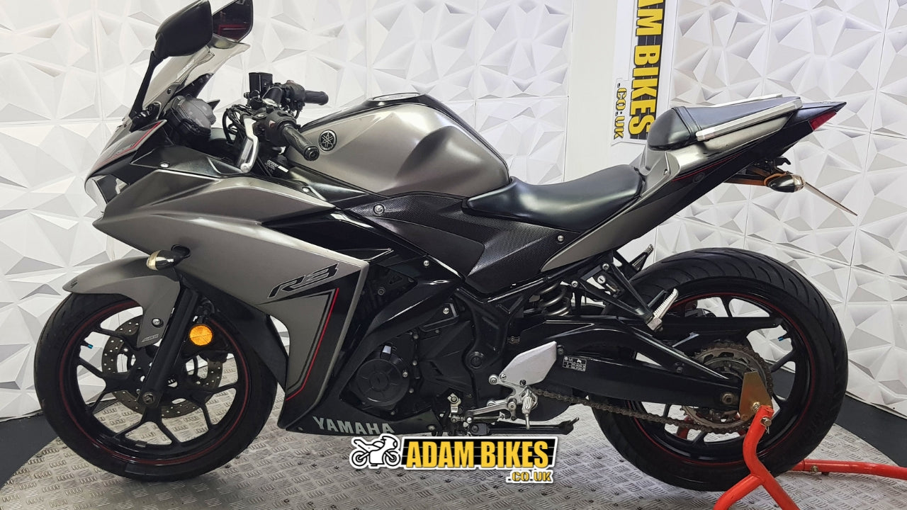 2017 YAMAHA R3 ABS