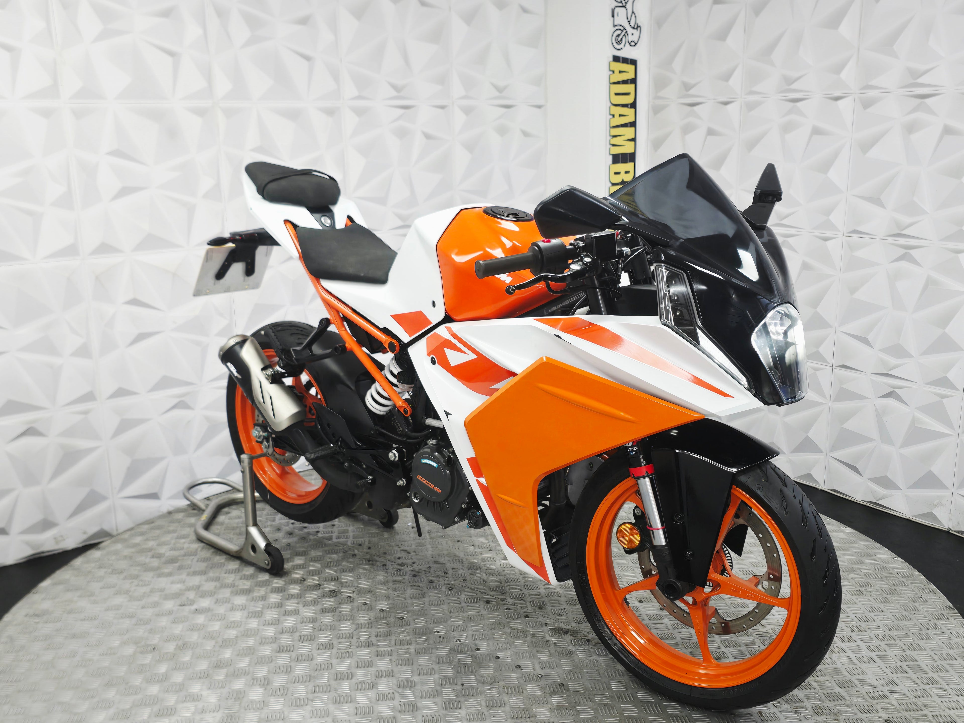 2024 KTM RC125
