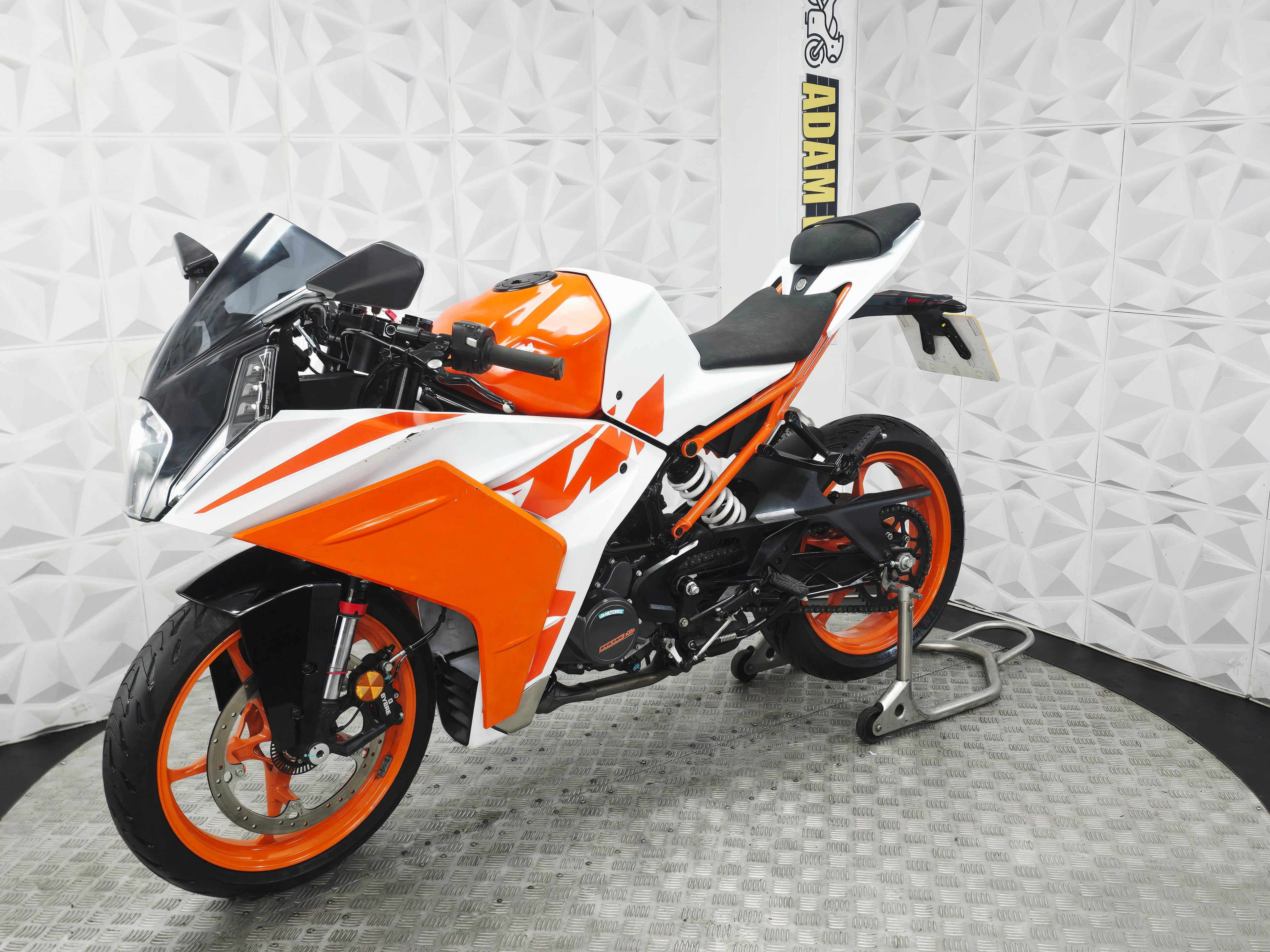 2024 KTM RC125