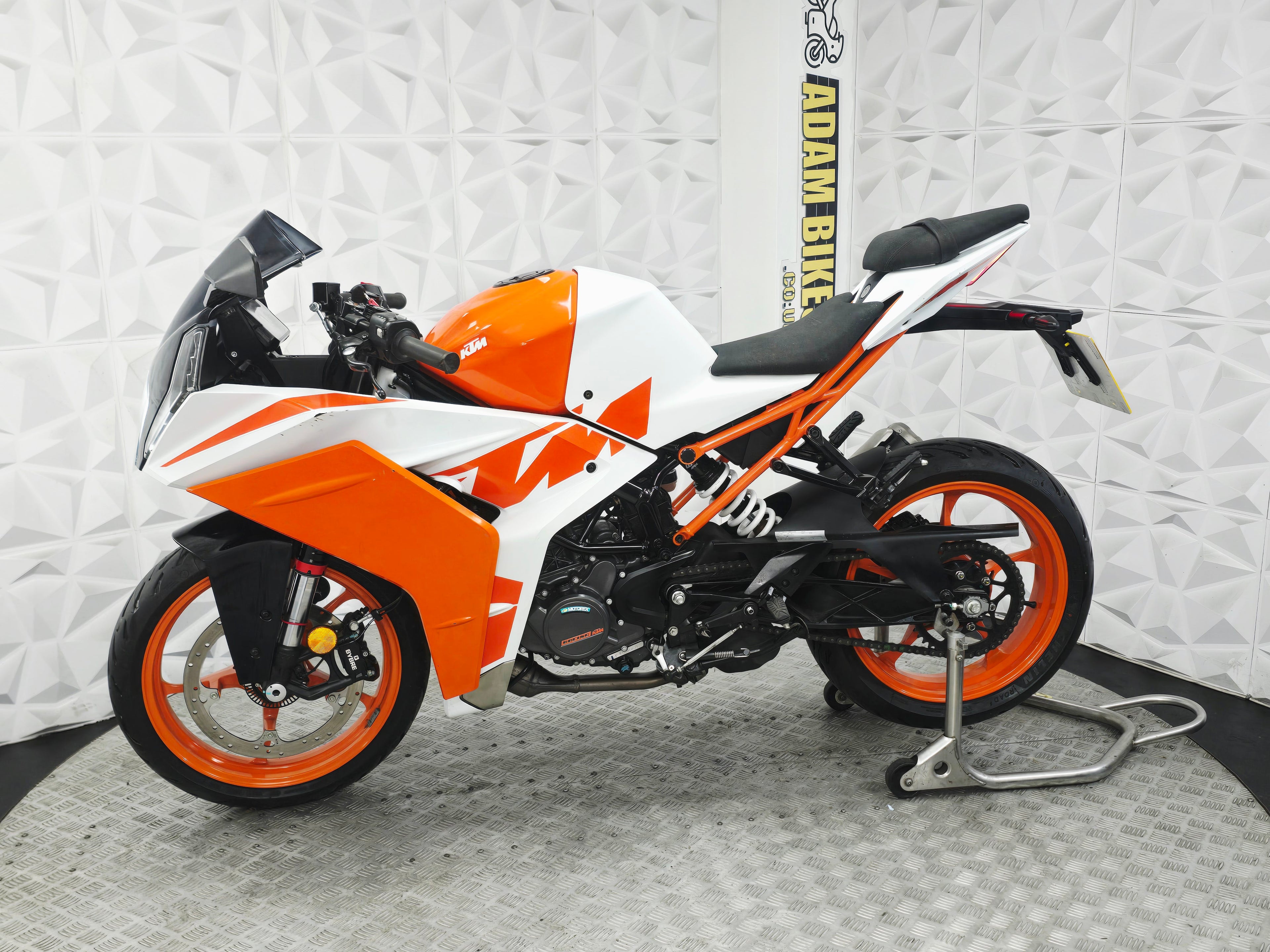 2024 KTM RC125