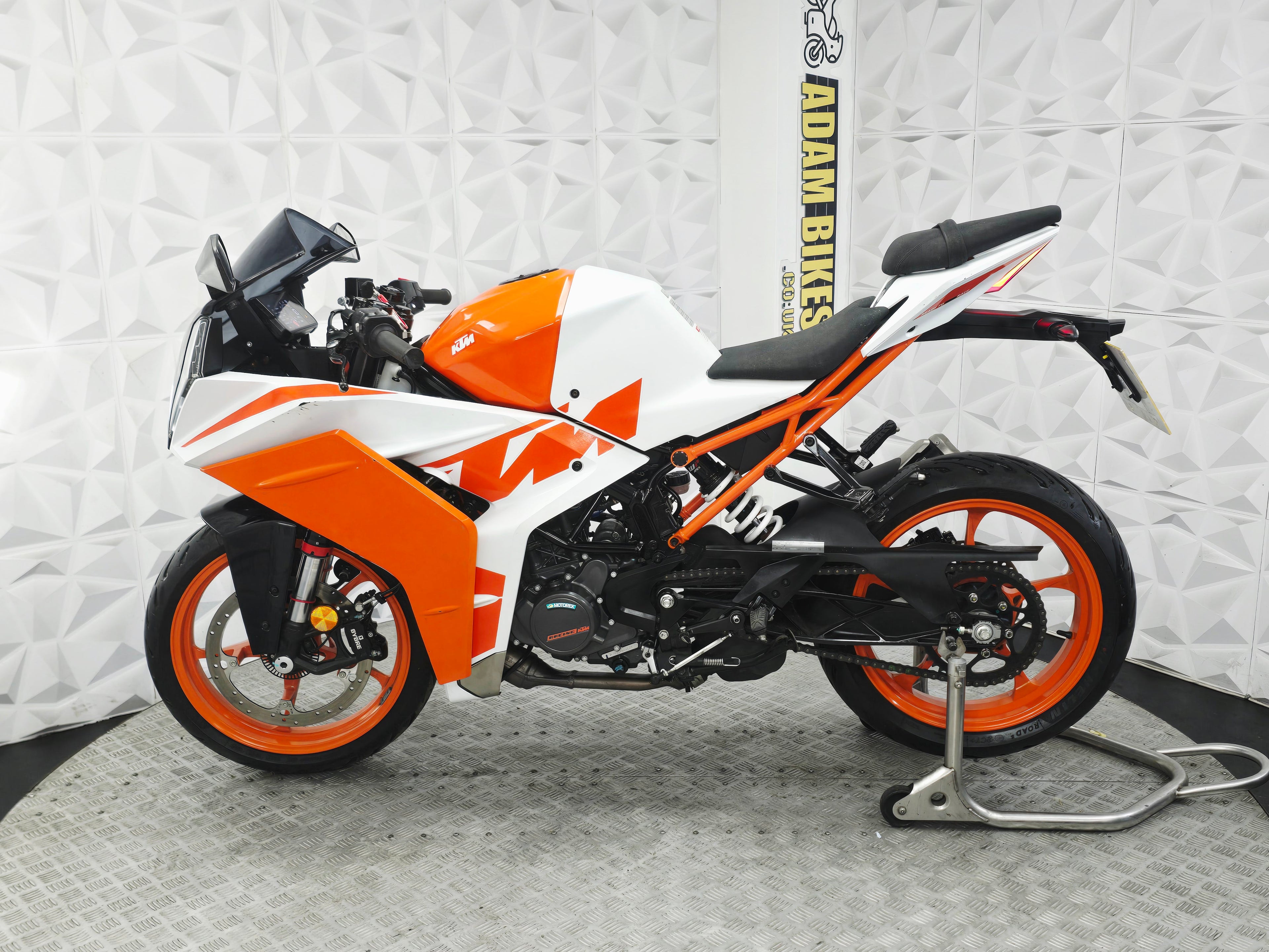 2024 KTM RC125