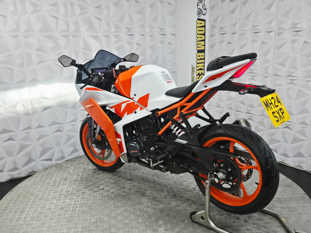 2024 KTM RC125