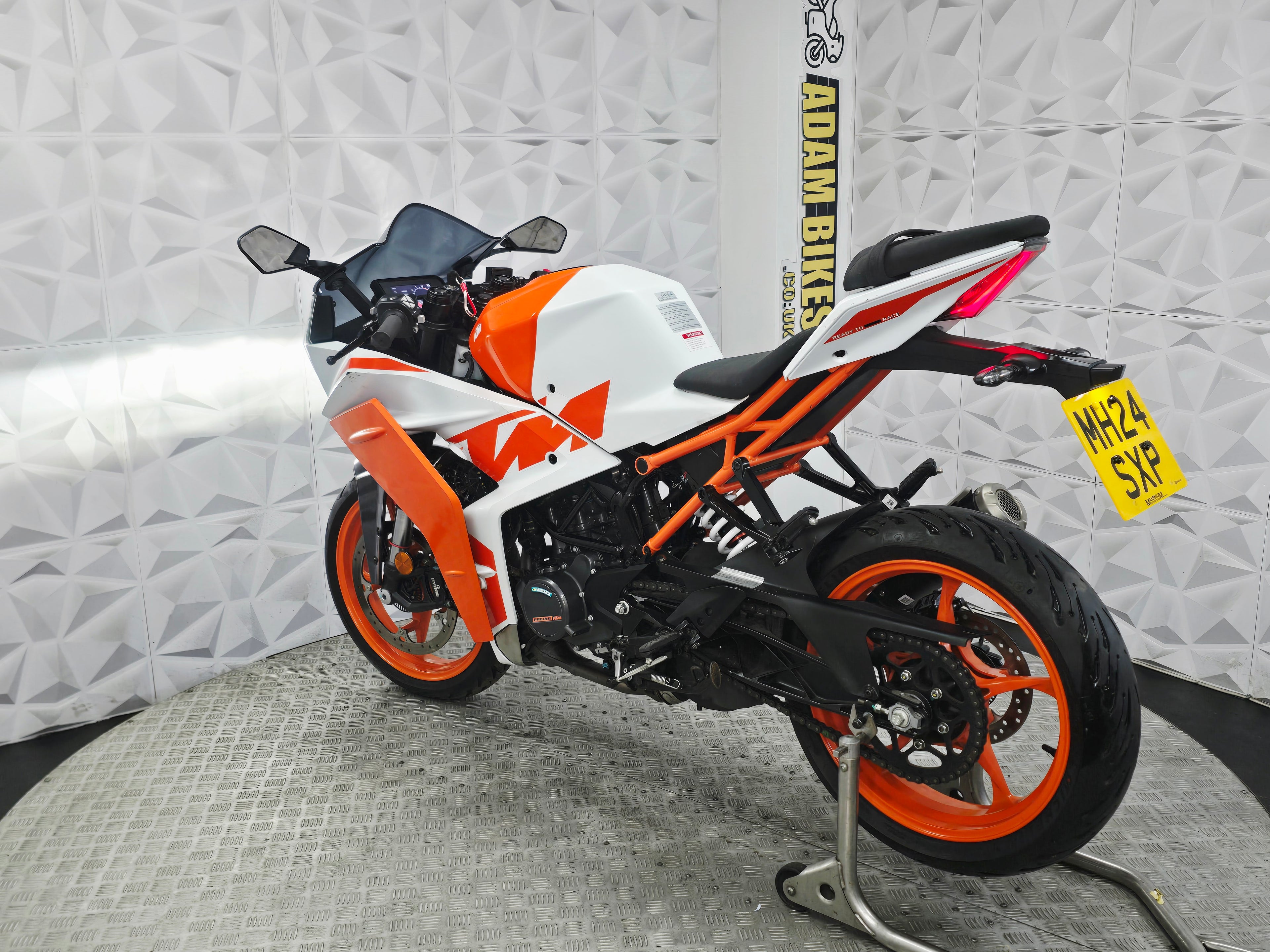 2024 KTM RC125