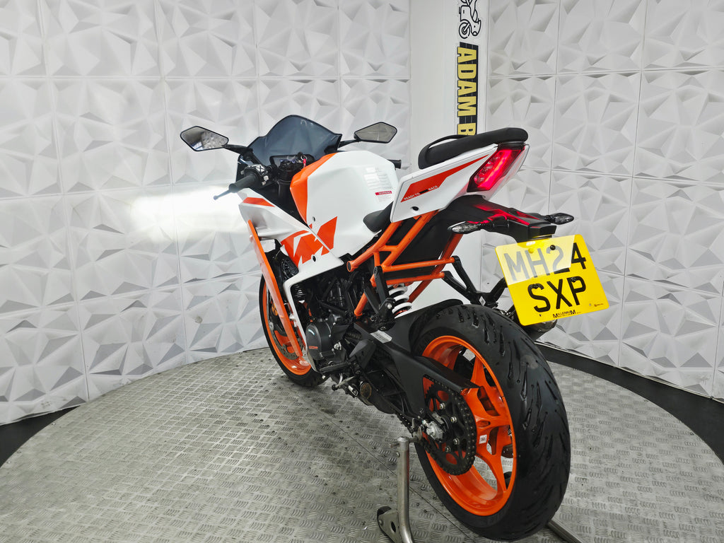 2024 KTM RC125