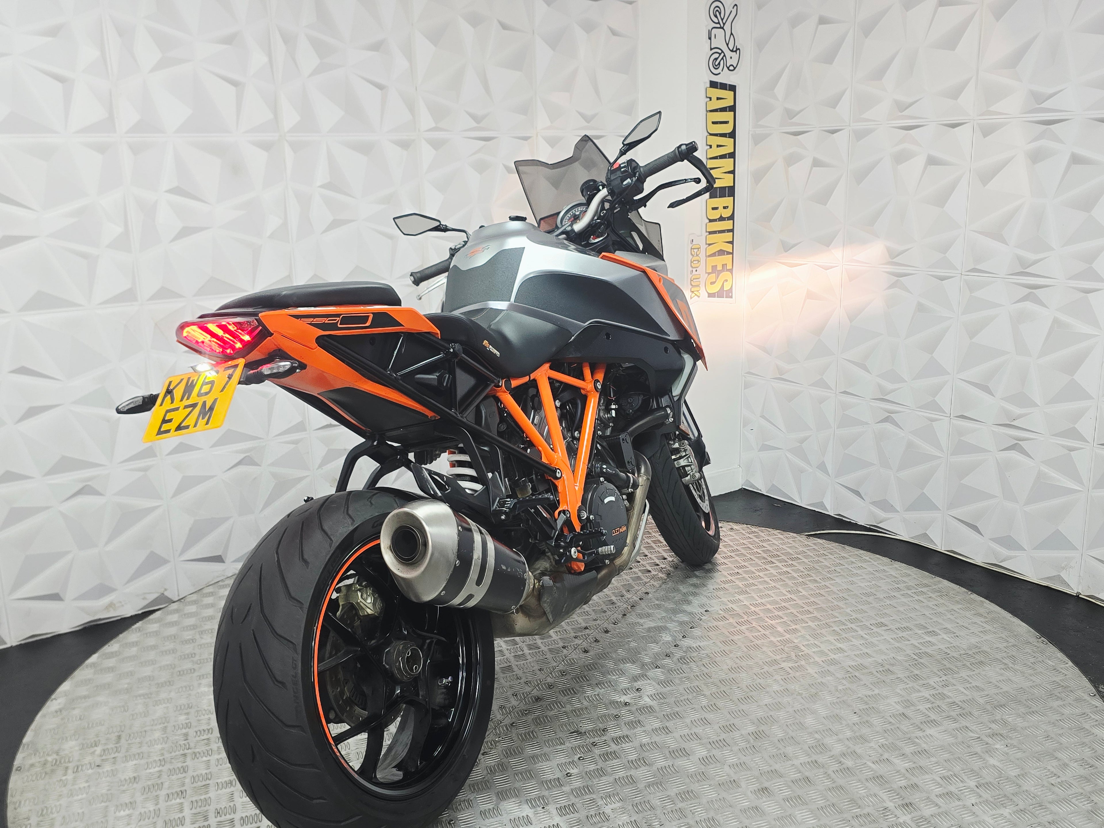 2017 KTM Superduke 1290