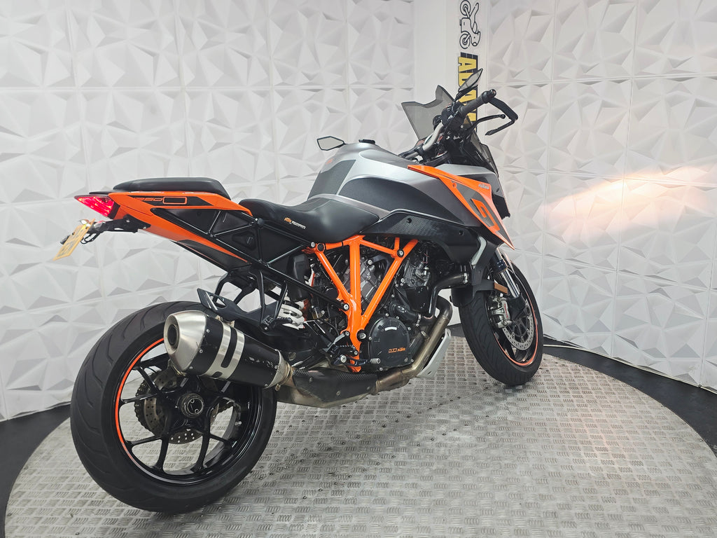2017 KTM Superduke 1290