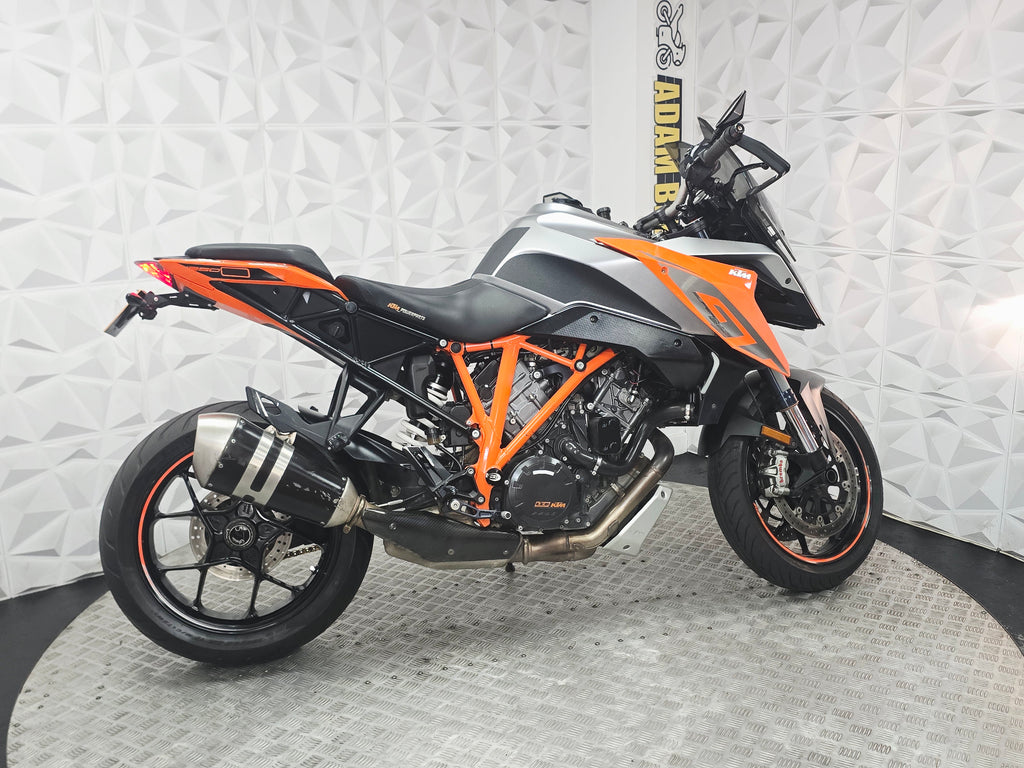 2017 KTM Superduke 1290