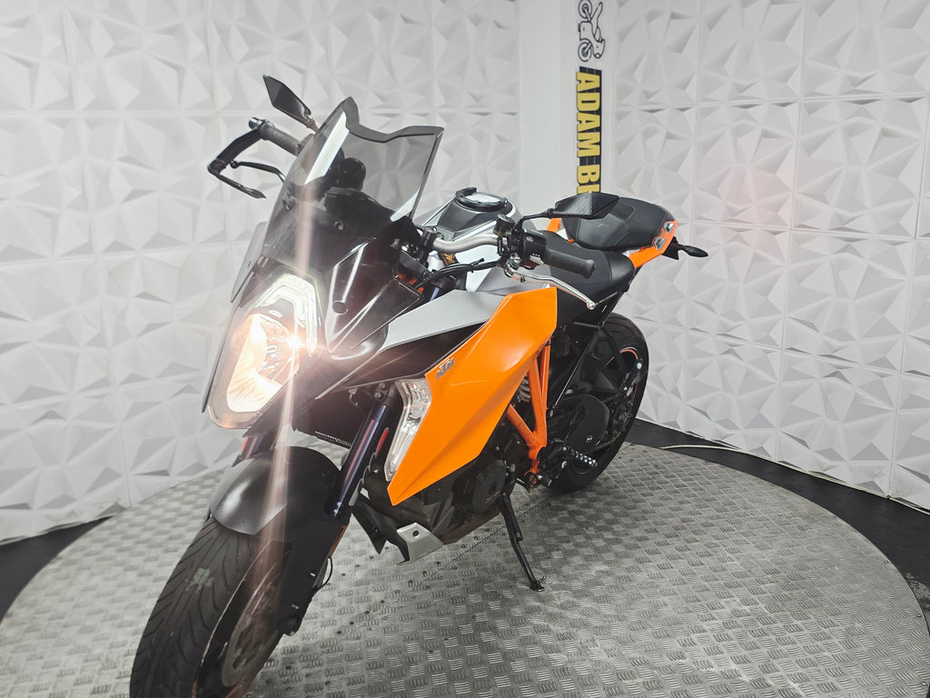 2017 KTM Superduke 1290