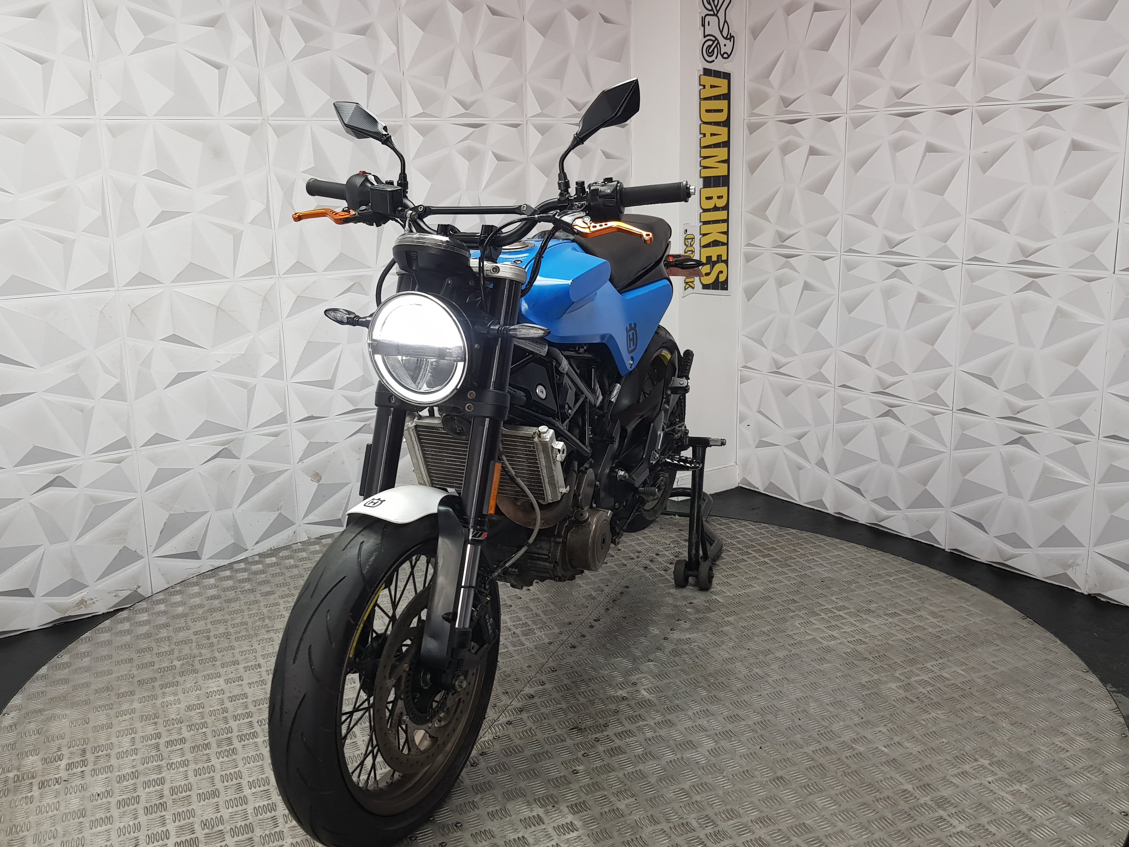 2019 Husqvarna Svartpilen 125