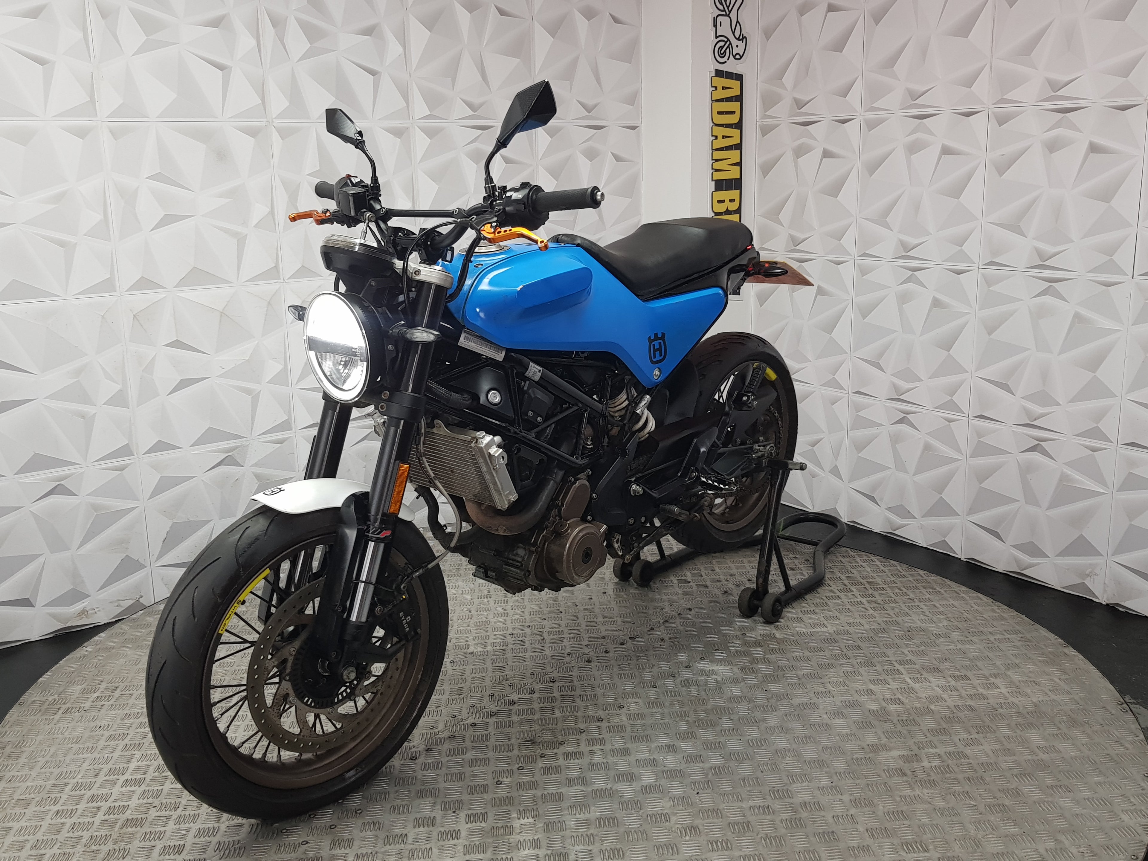 2019 Husqvarna Svartpilen 125