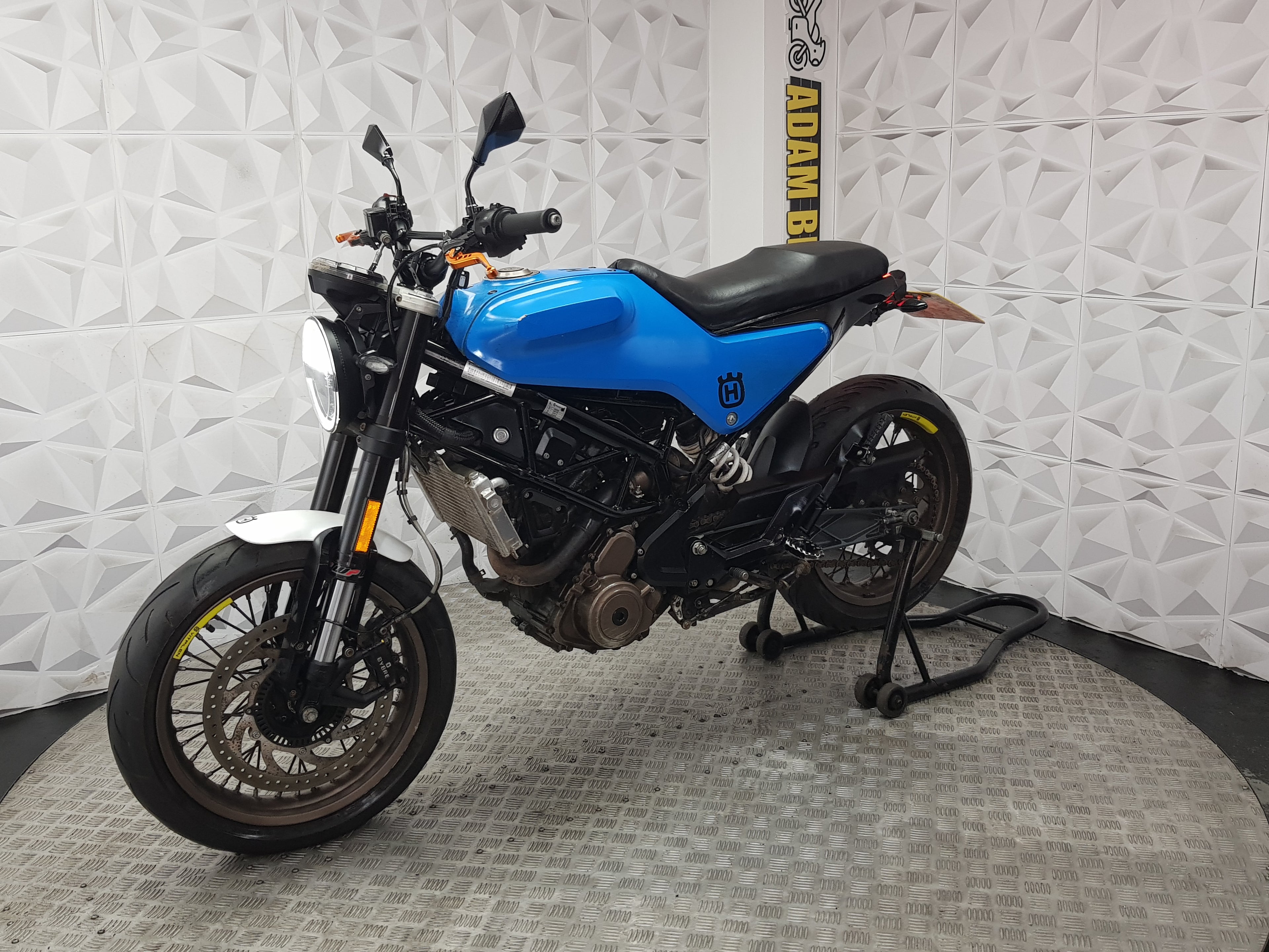 2019 Husqvarna Svartpilen 125