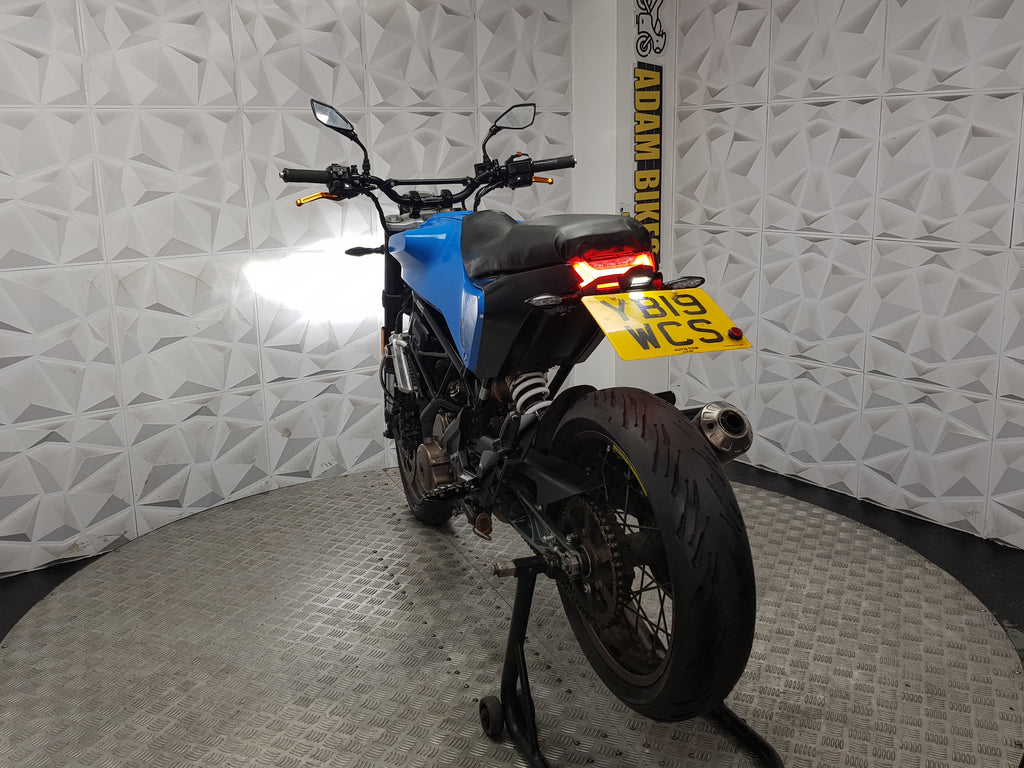 2019 Husqvarna Svartpilen 125