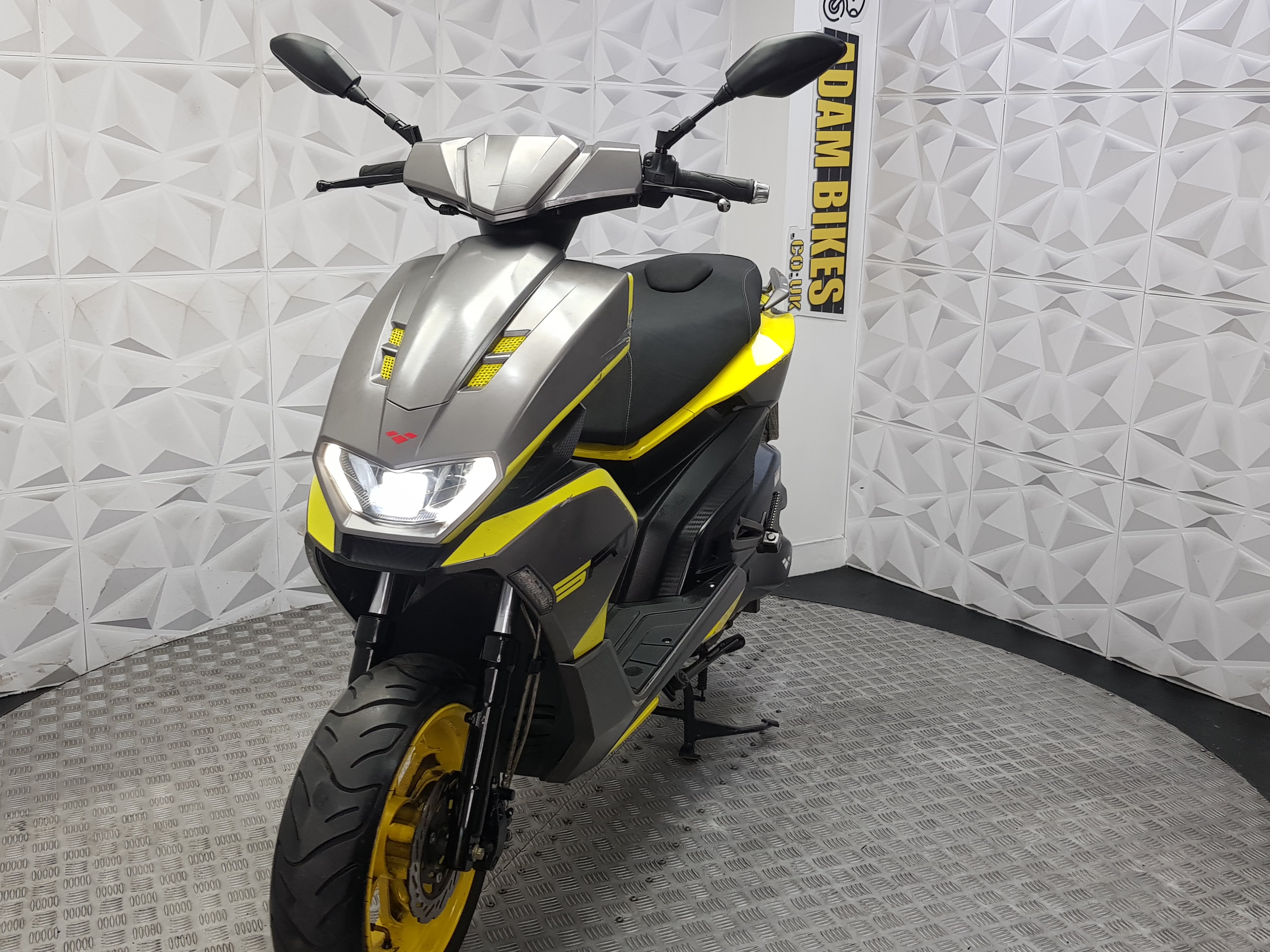 2024 Lexmoto SRT 125