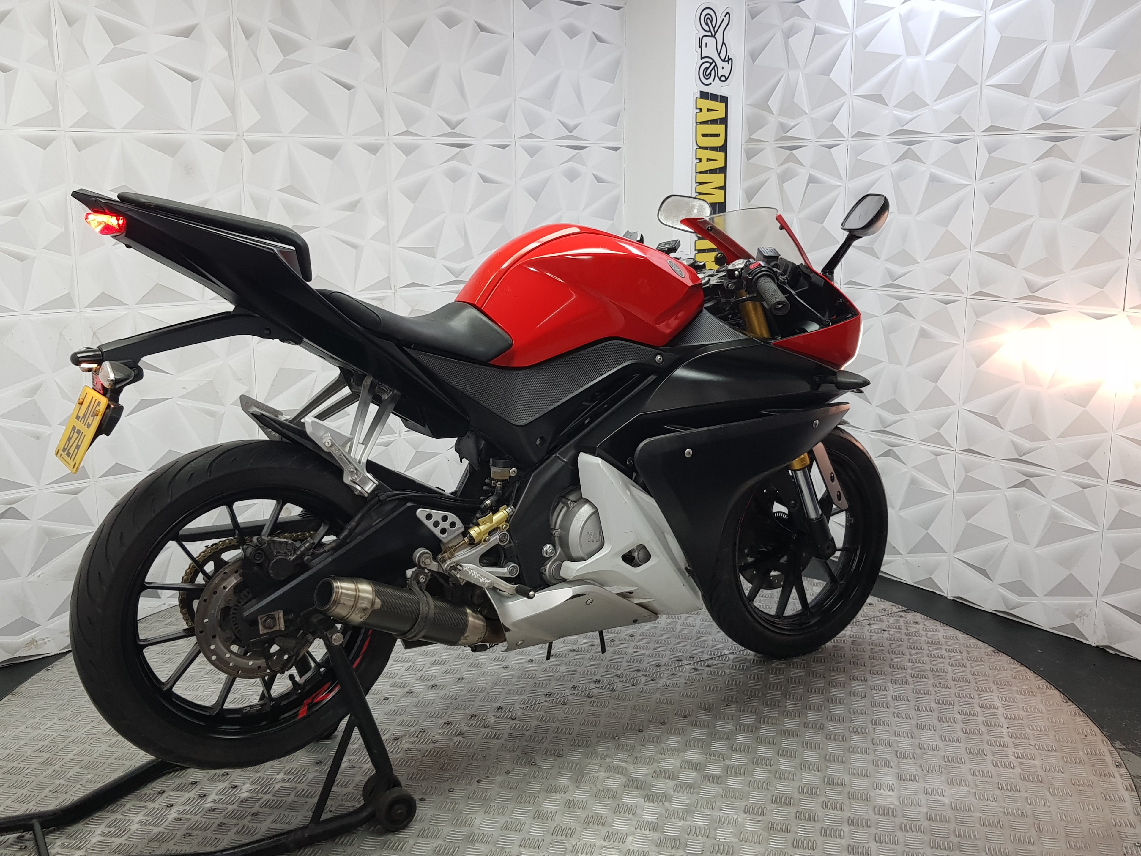 2015 Yamaha YZF-R125