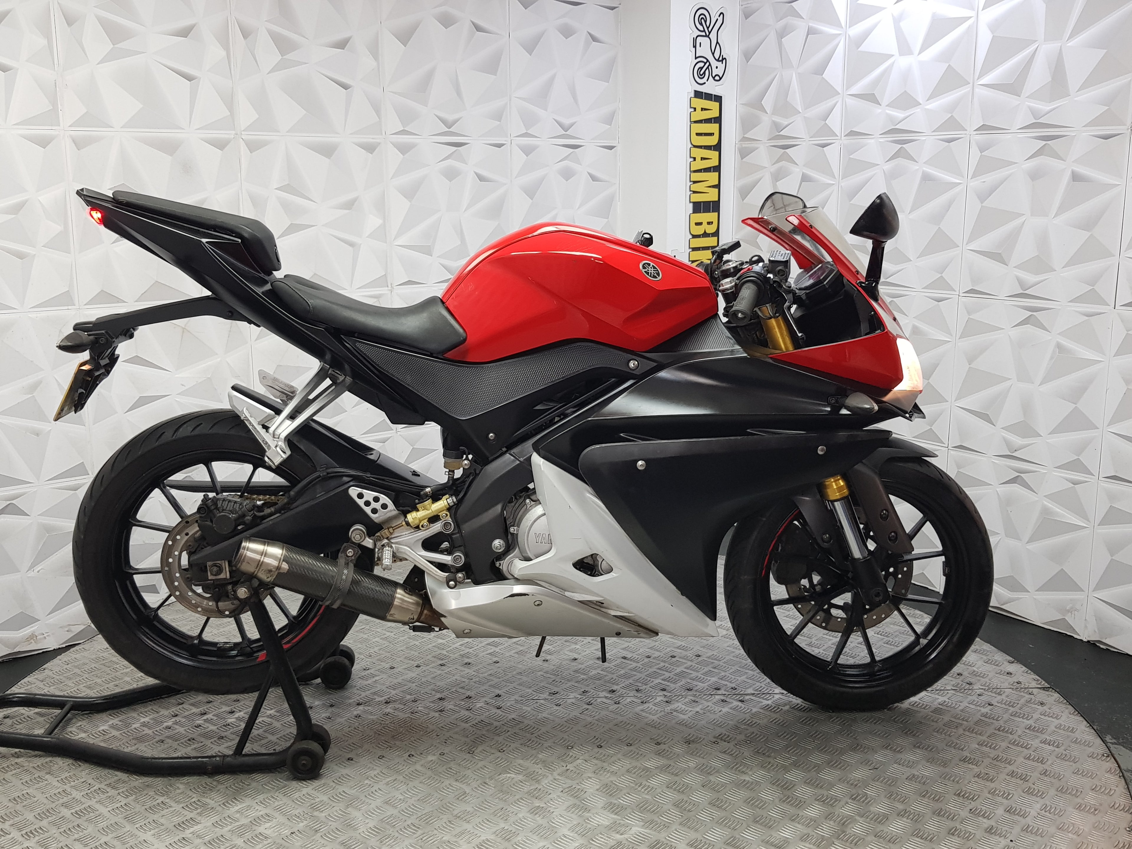 2015 Yamaha YZF-R125