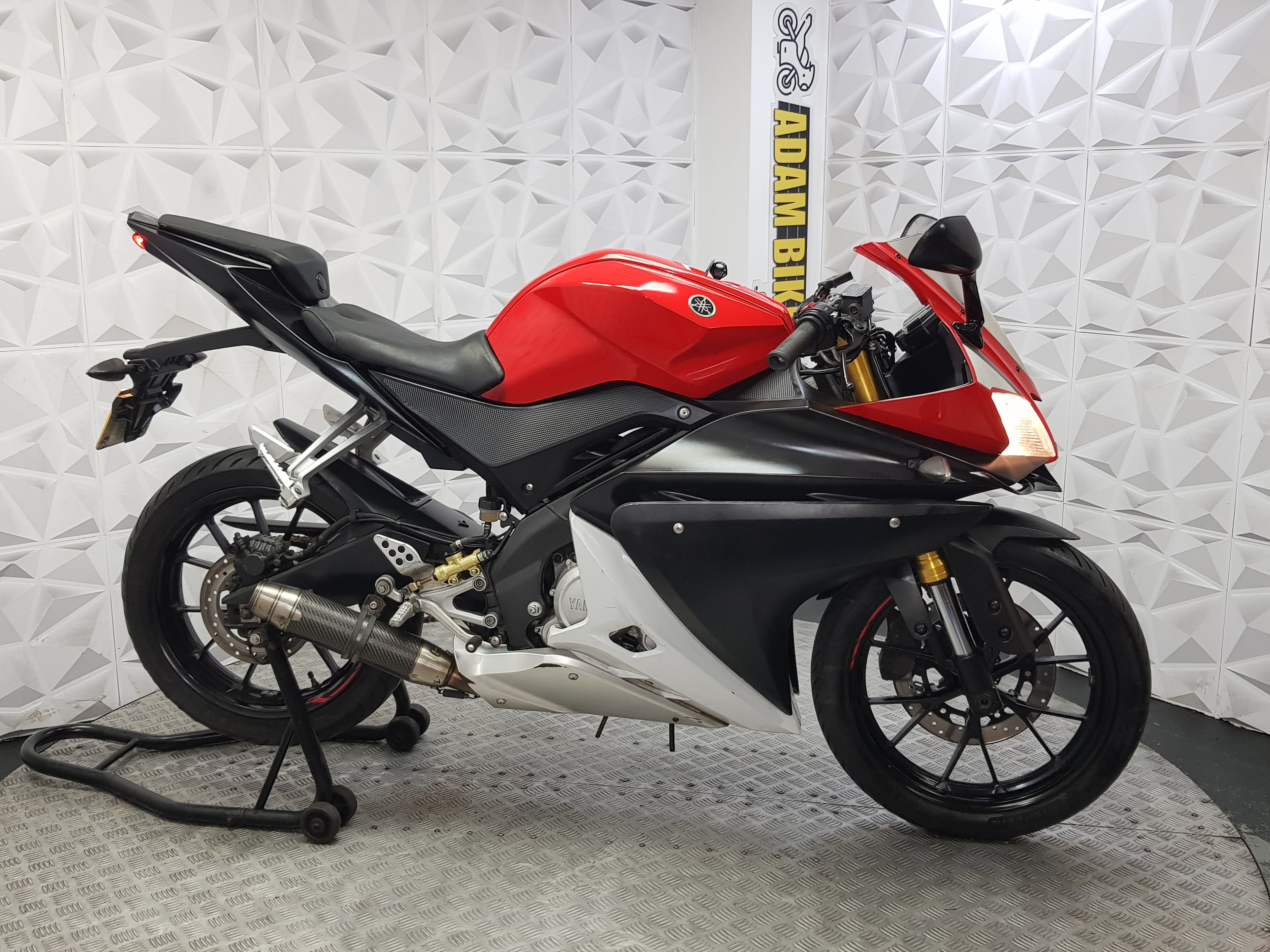 2015 Yamaha YZF-R125