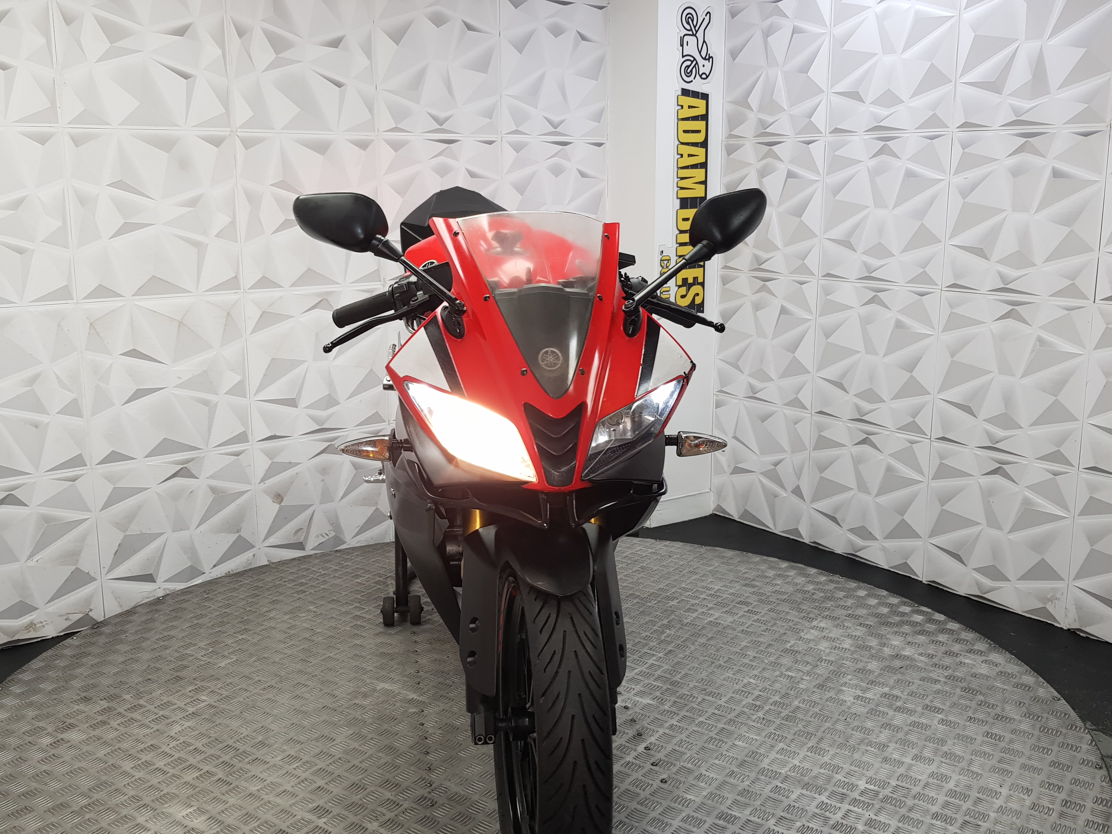 2015 Yamaha YZF-R125