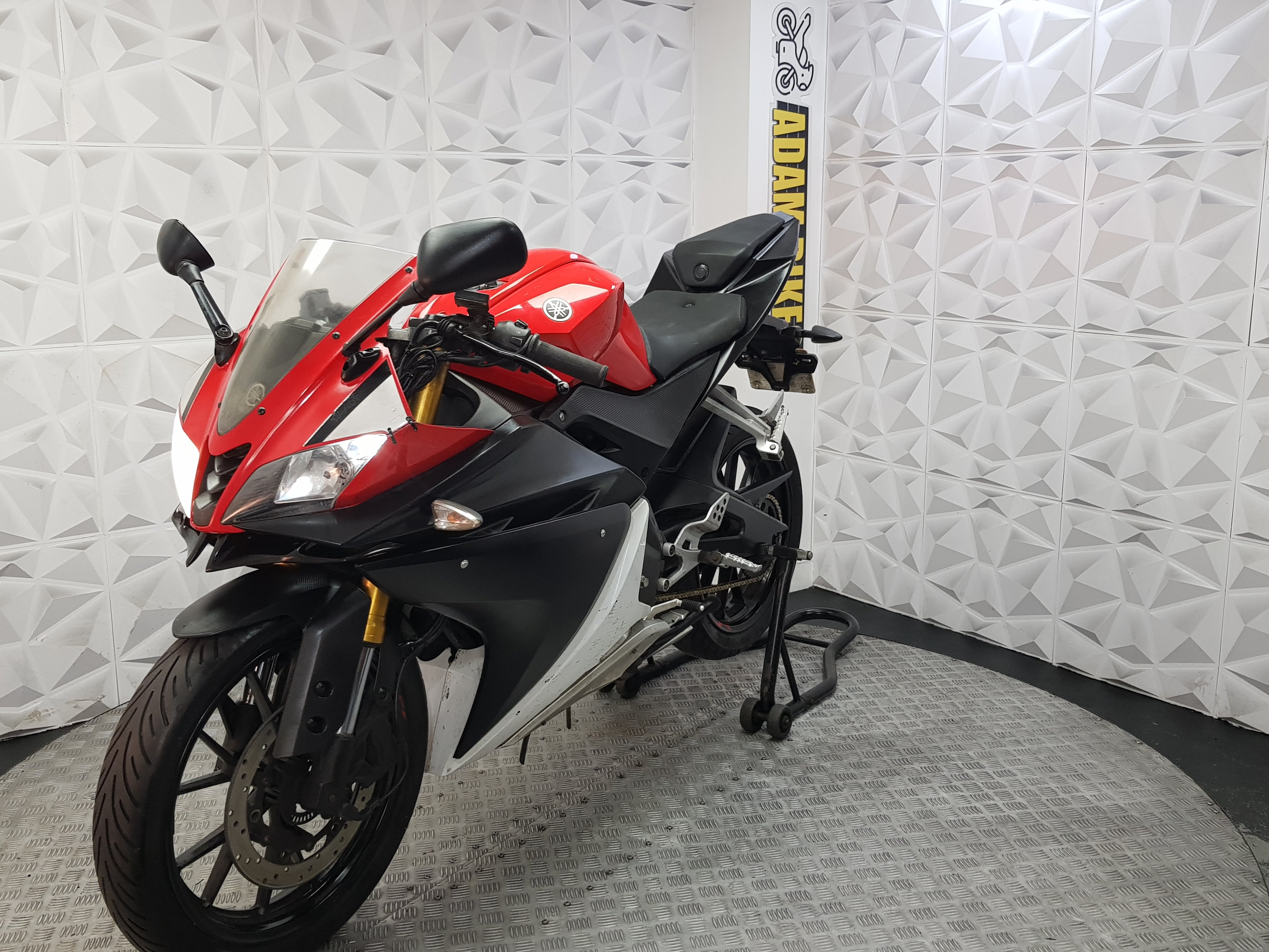2015 Yamaha YZF-R125