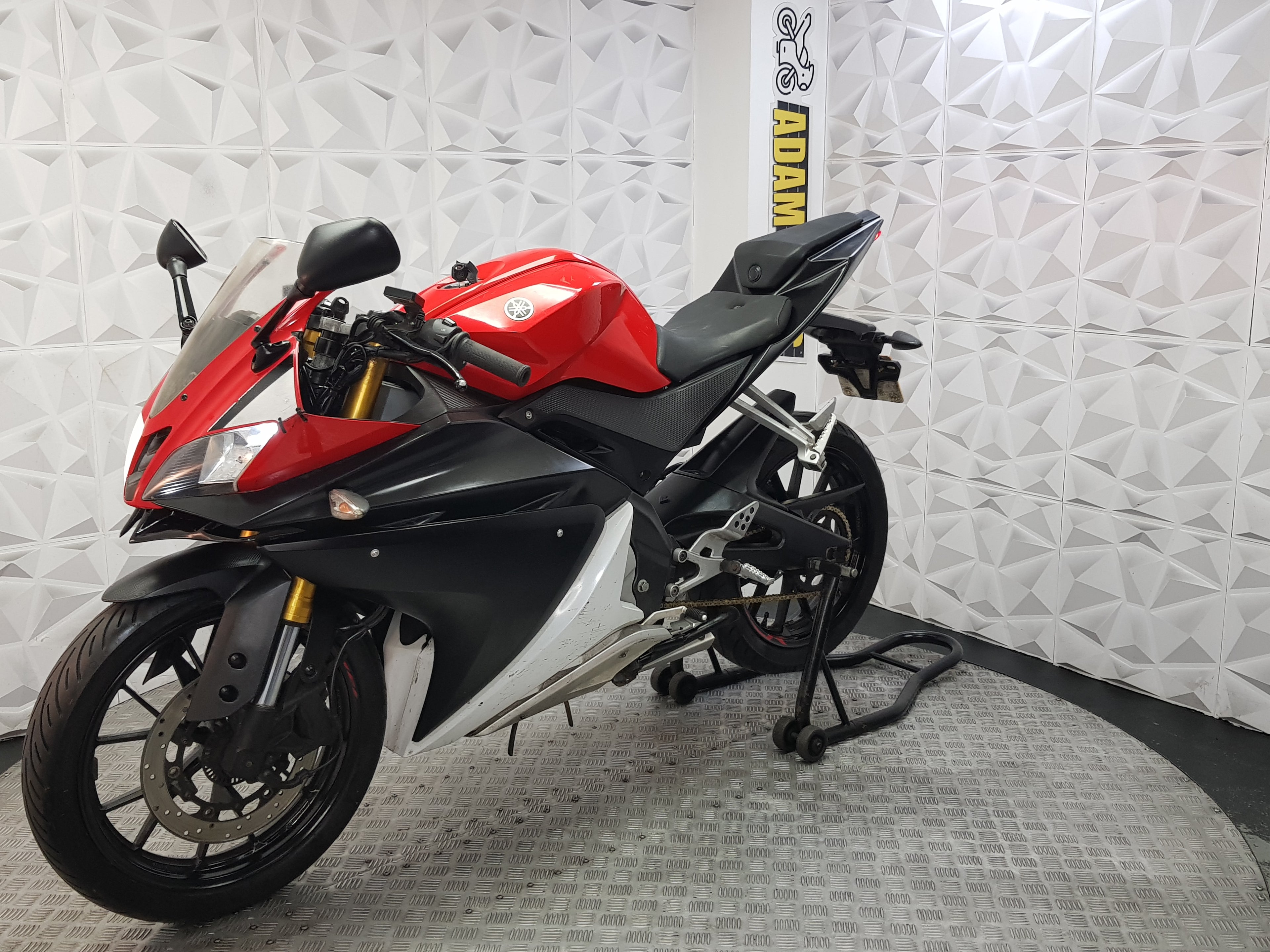 2015 Yamaha YZF-R125