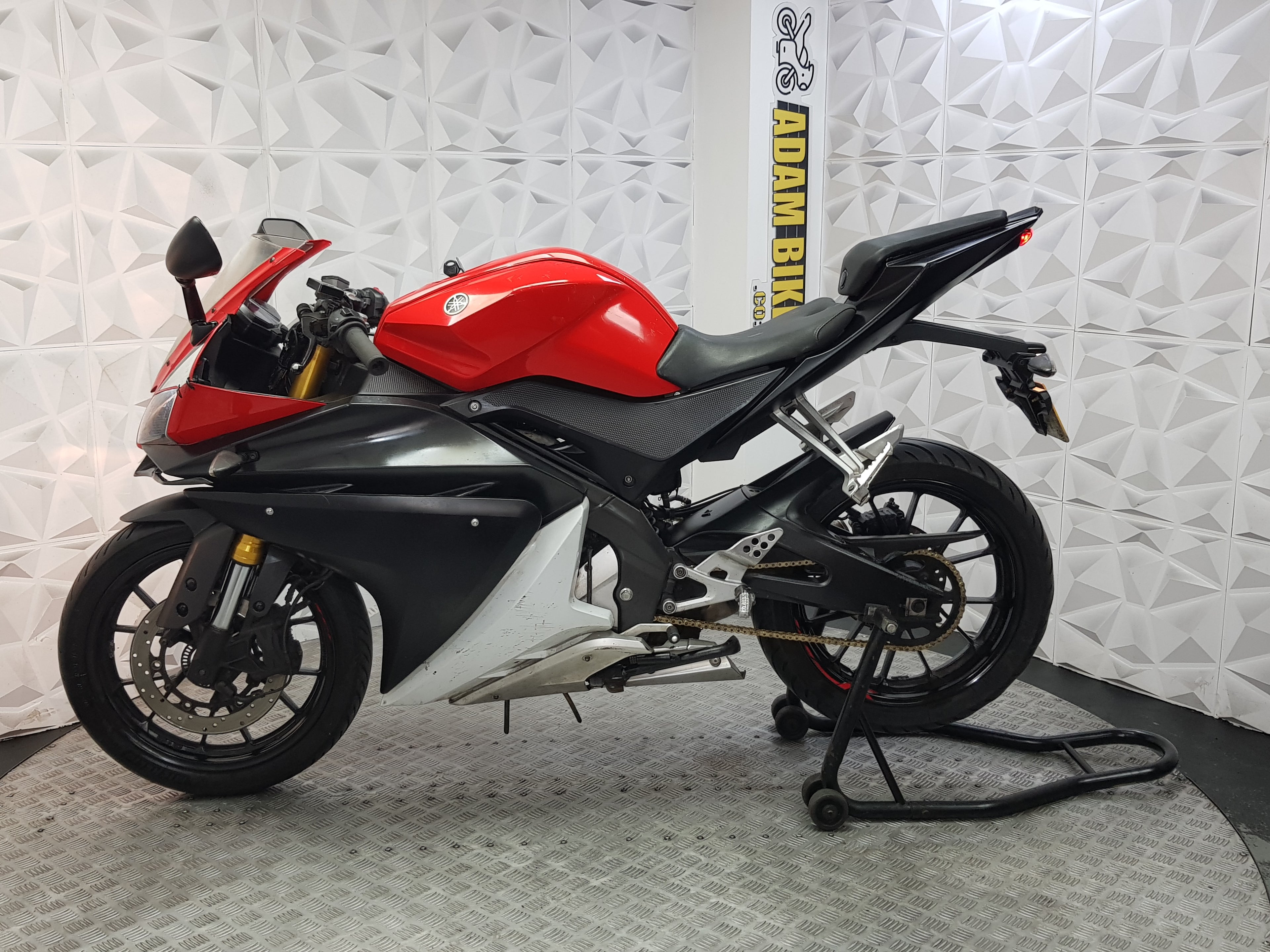2015 Yamaha YZF-R125