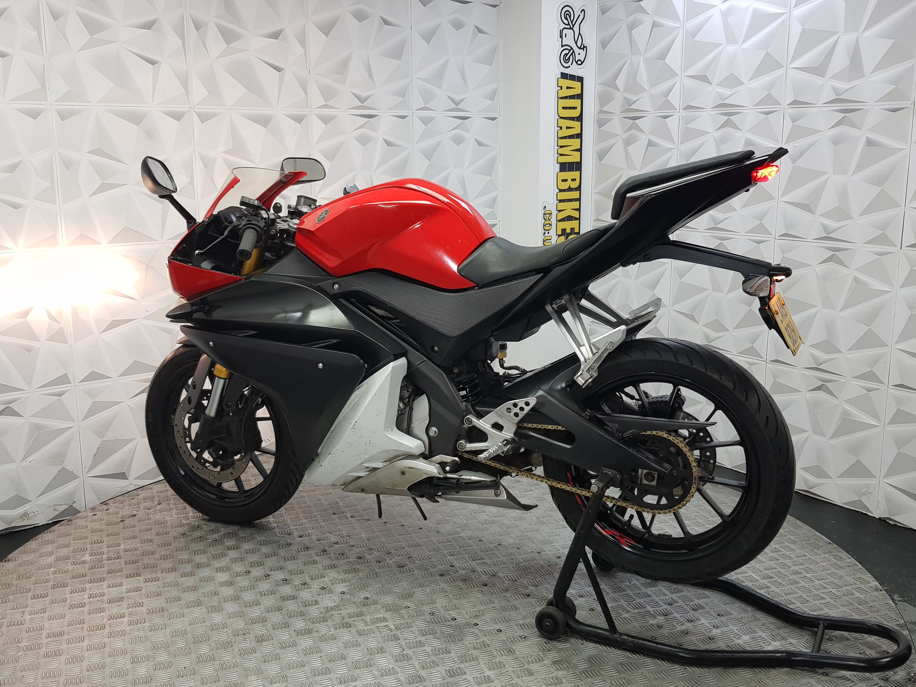 2015 Yamaha YZF-R125