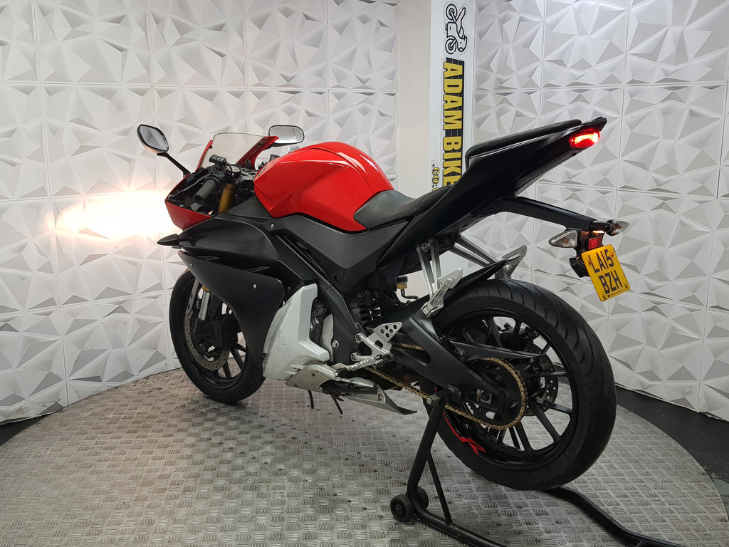 2015 Yamaha YZF-R125