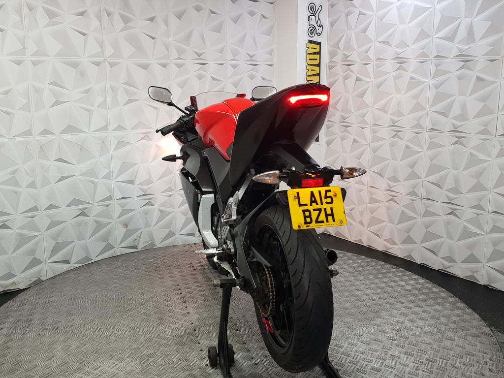 2015 Yamaha YZF-R125
