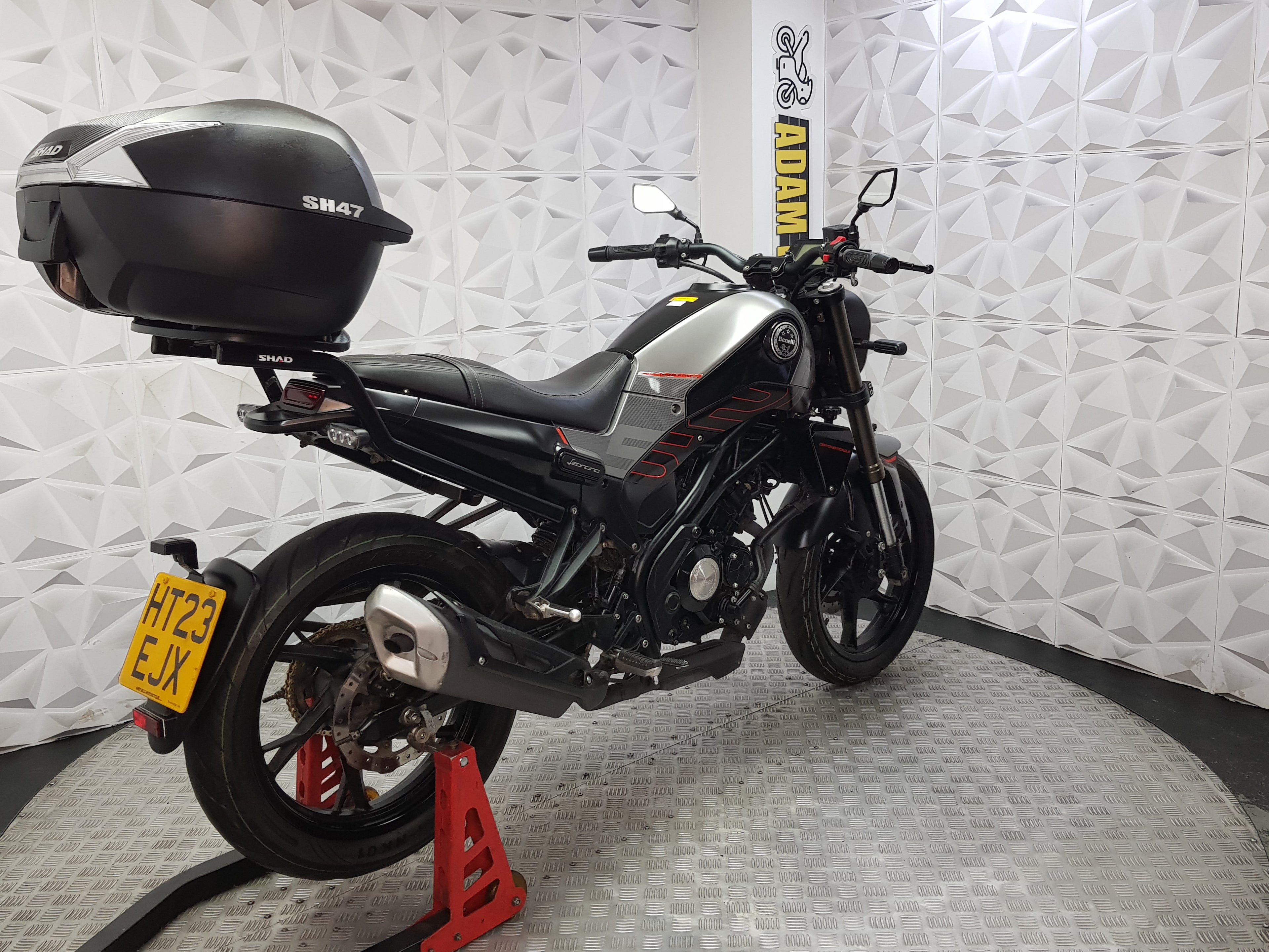 2023 Benelli Leoncino 125
