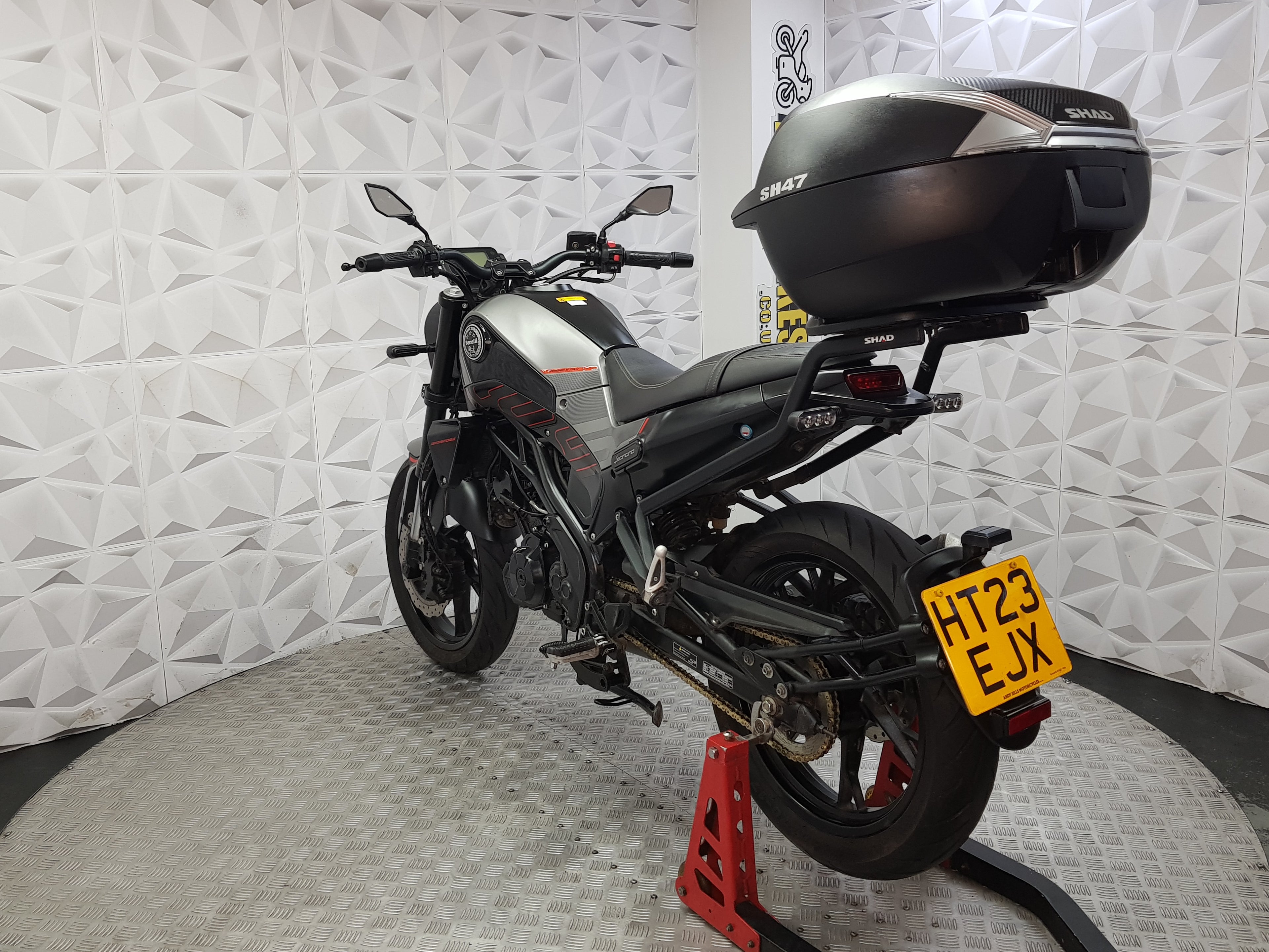 2023 Benelli Leoncino 125