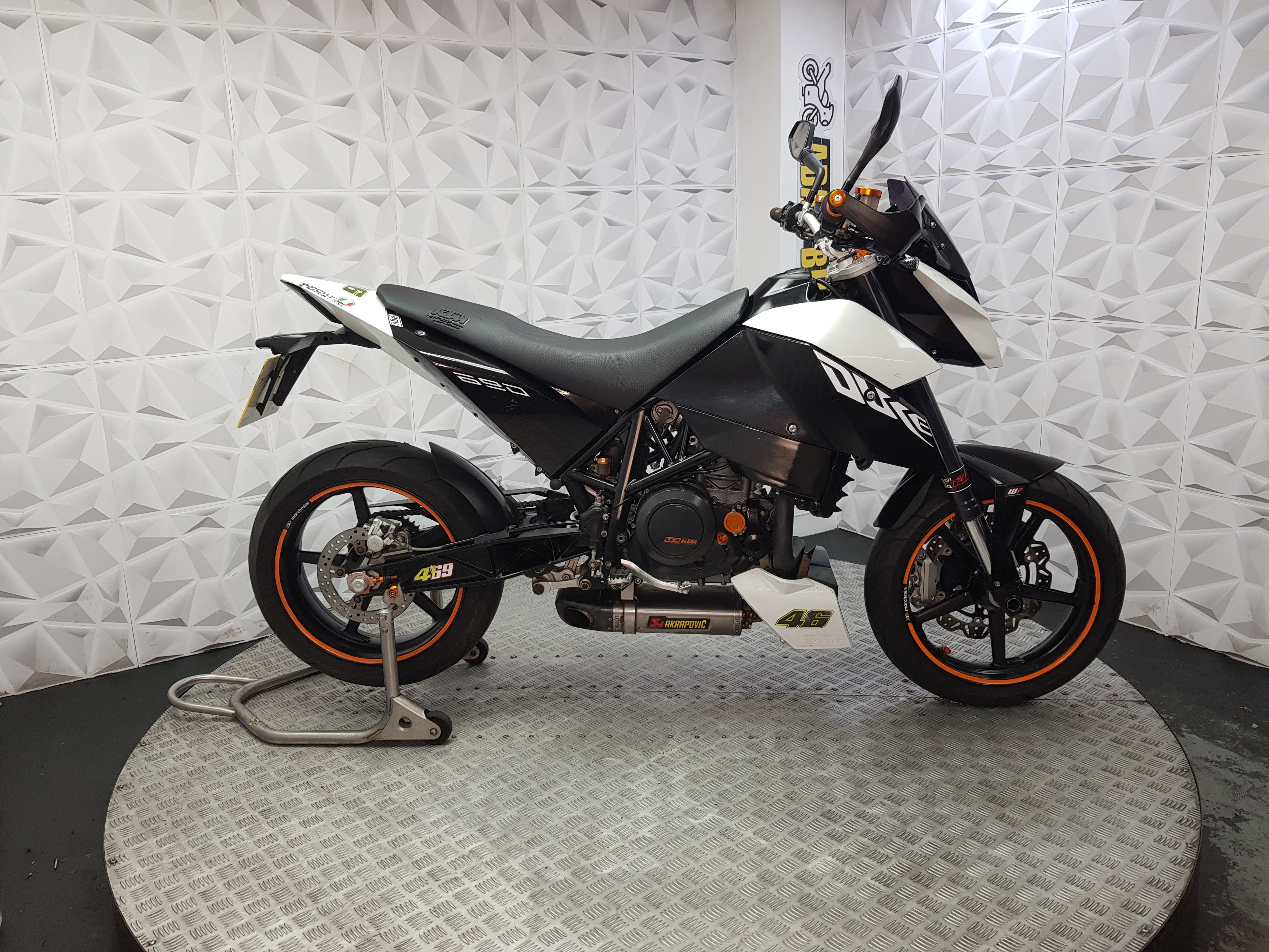 2008 KTM Duke 690