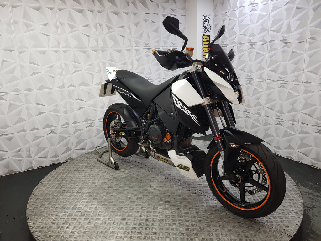 2008 KTM Duke 690