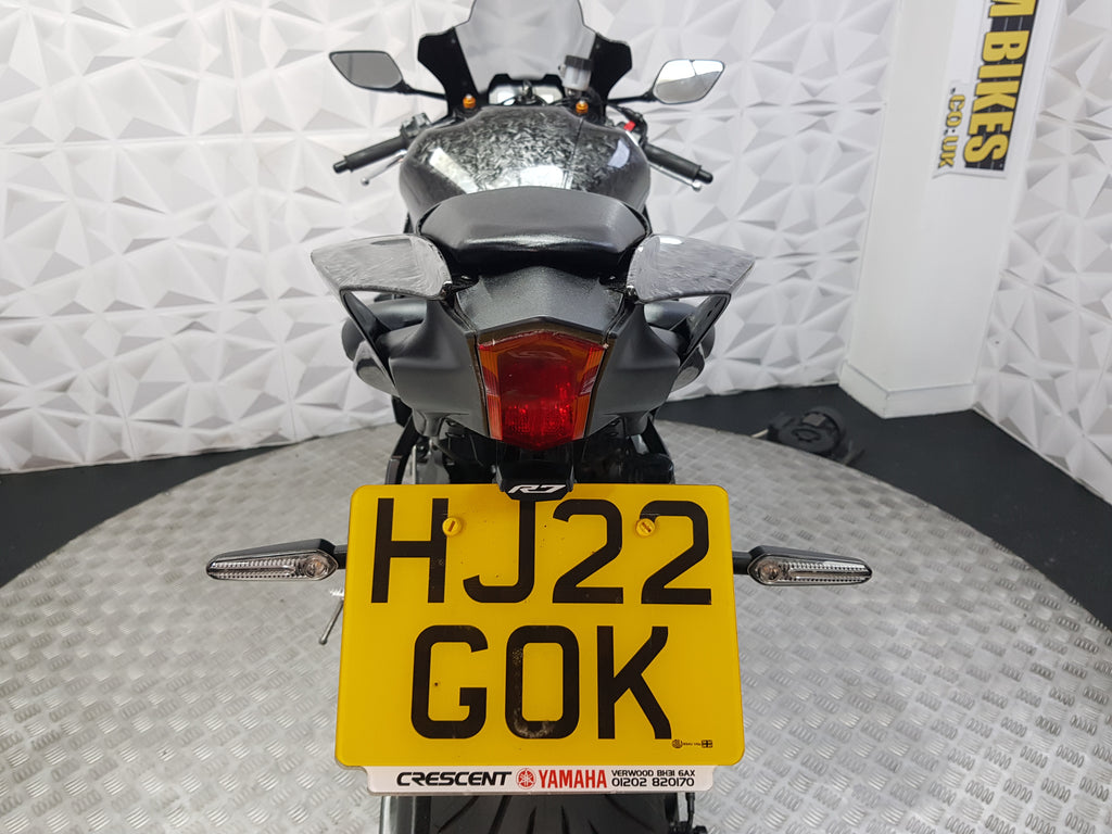 2022 Yamaha R7