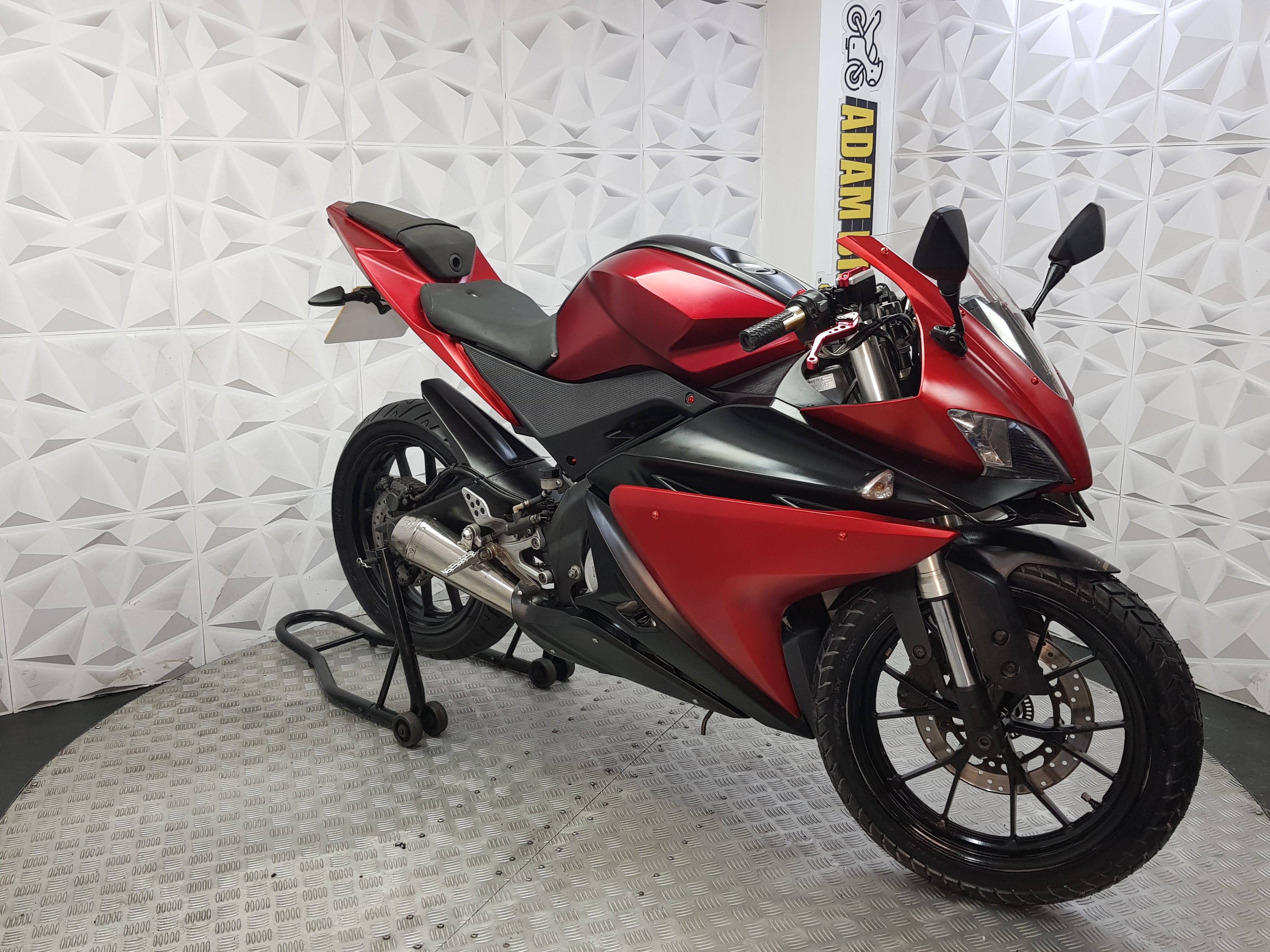 2015 Yamaha YZF-R125