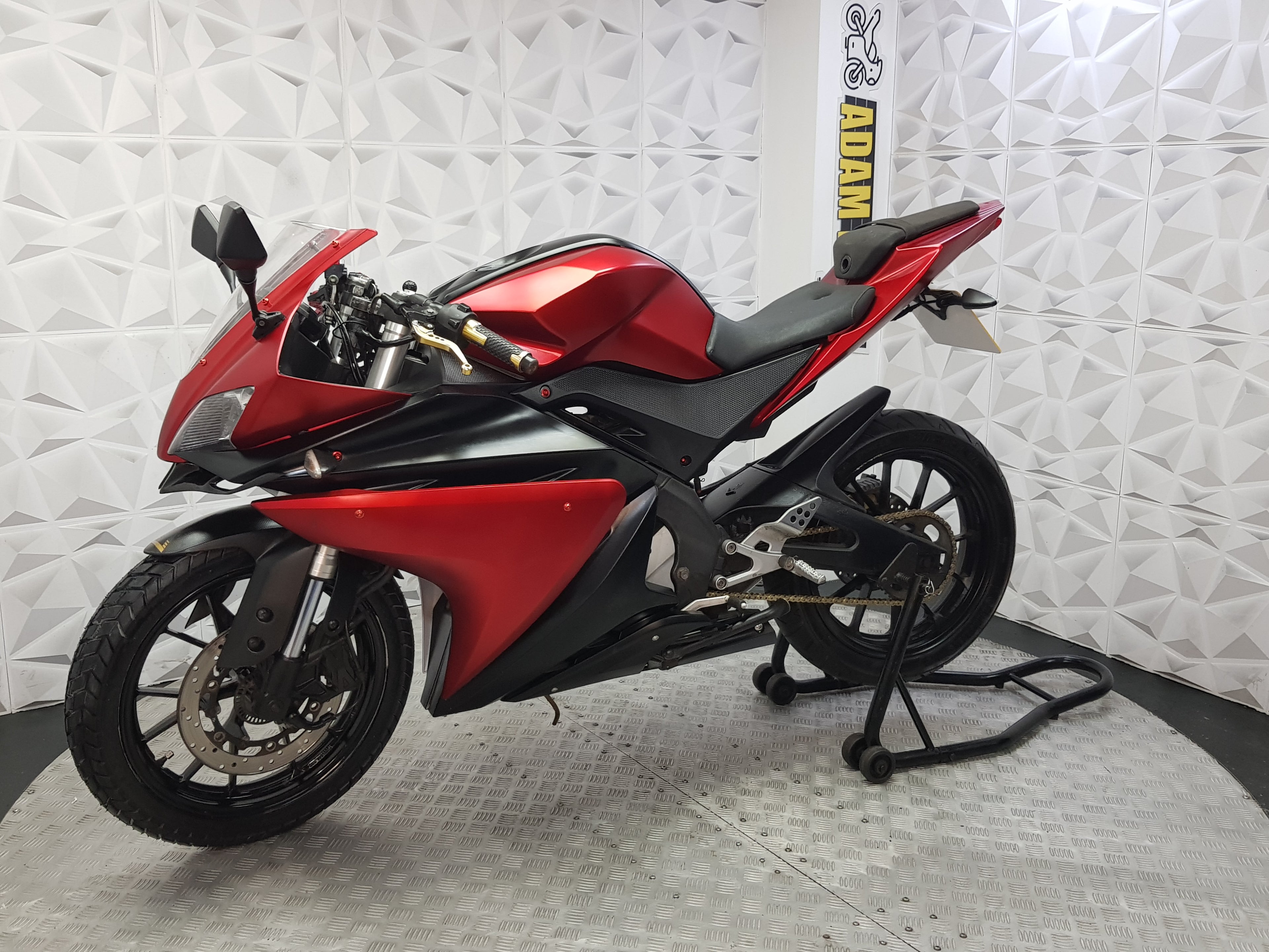 2015 Yamaha YZF-R125