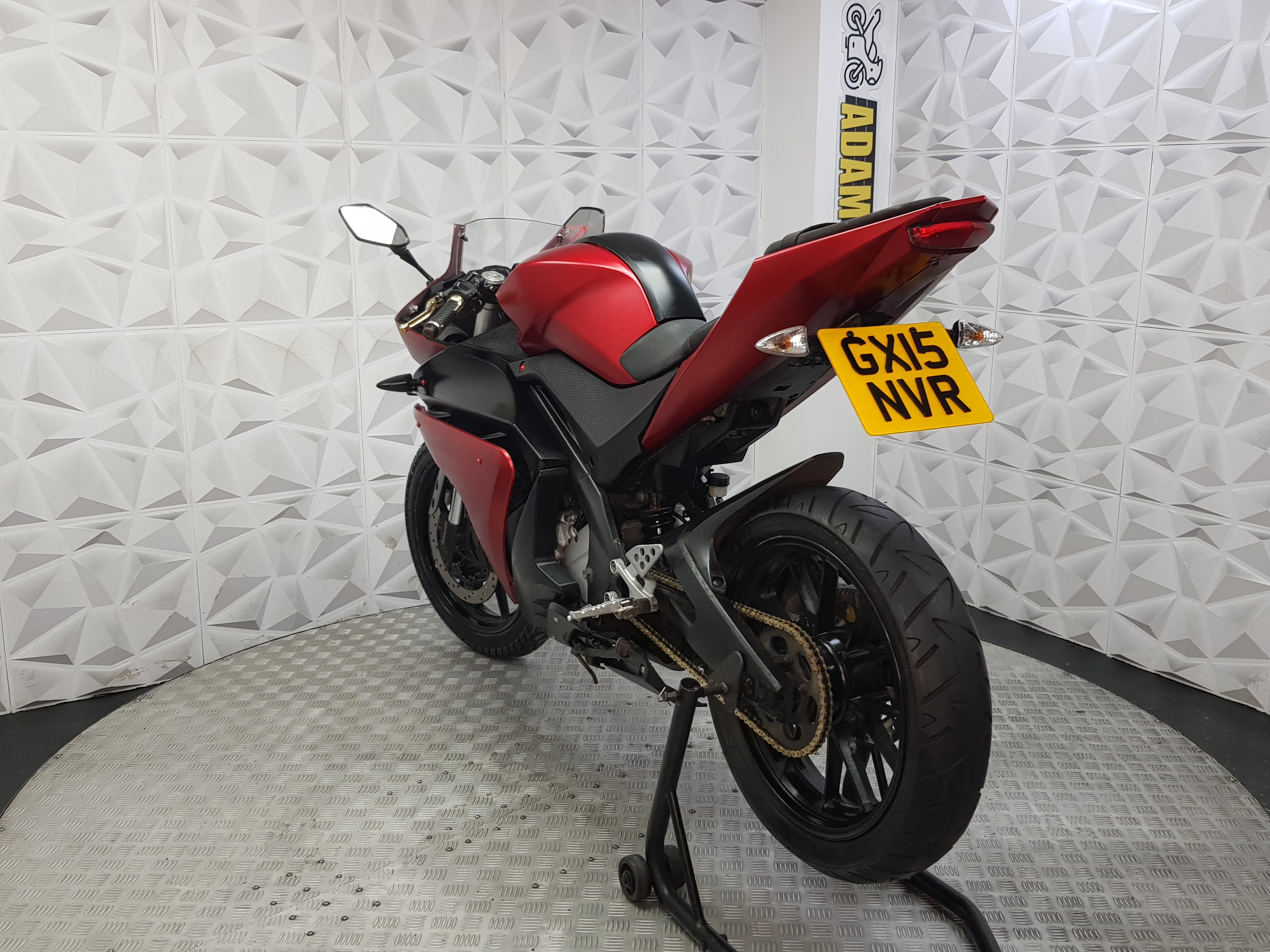 2015 Yamaha YZF-R125