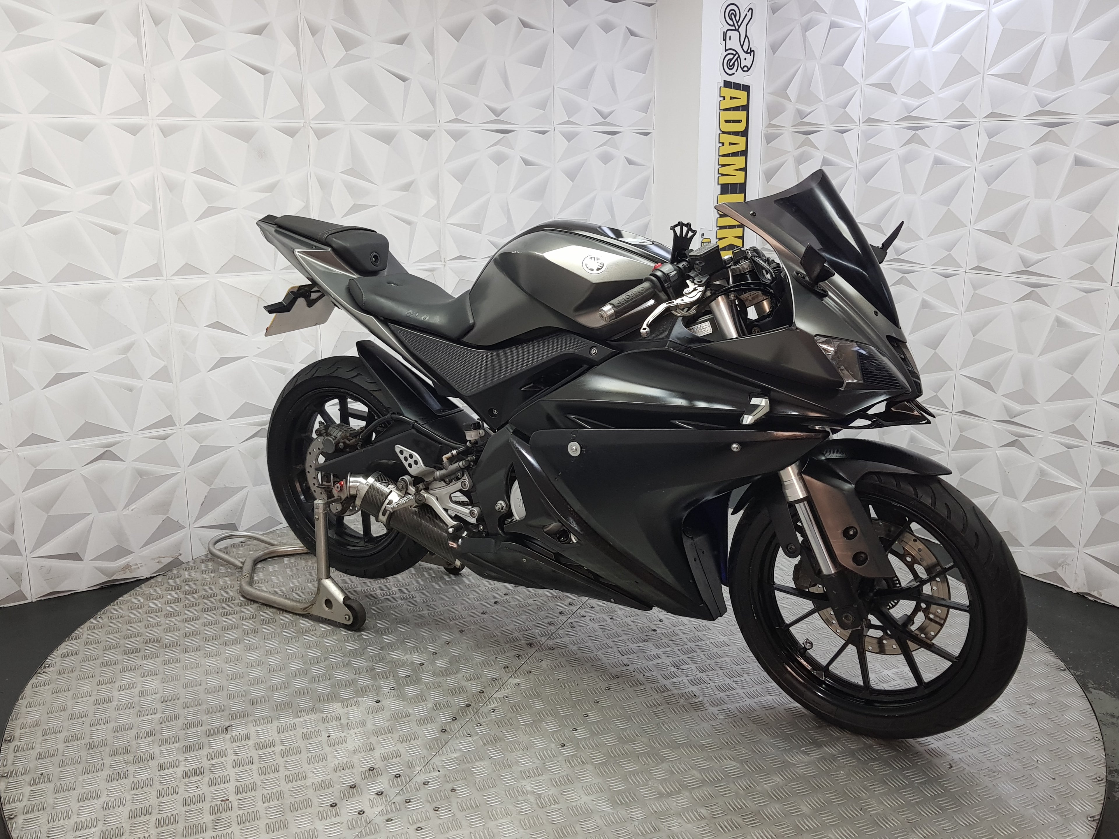 2015 Yamaha YZF-R125