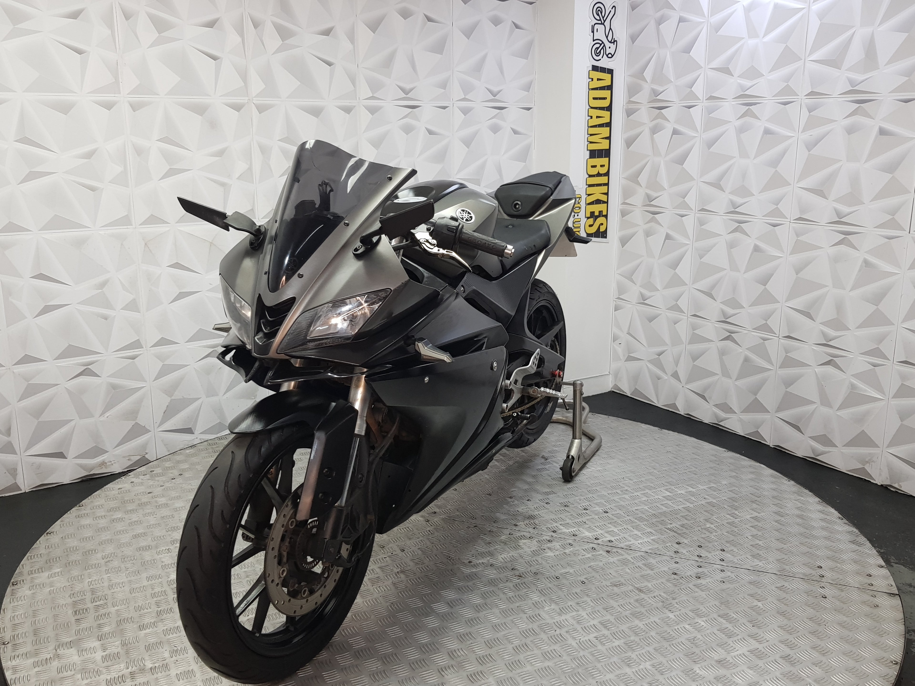 2015 Yamaha YZF-R125