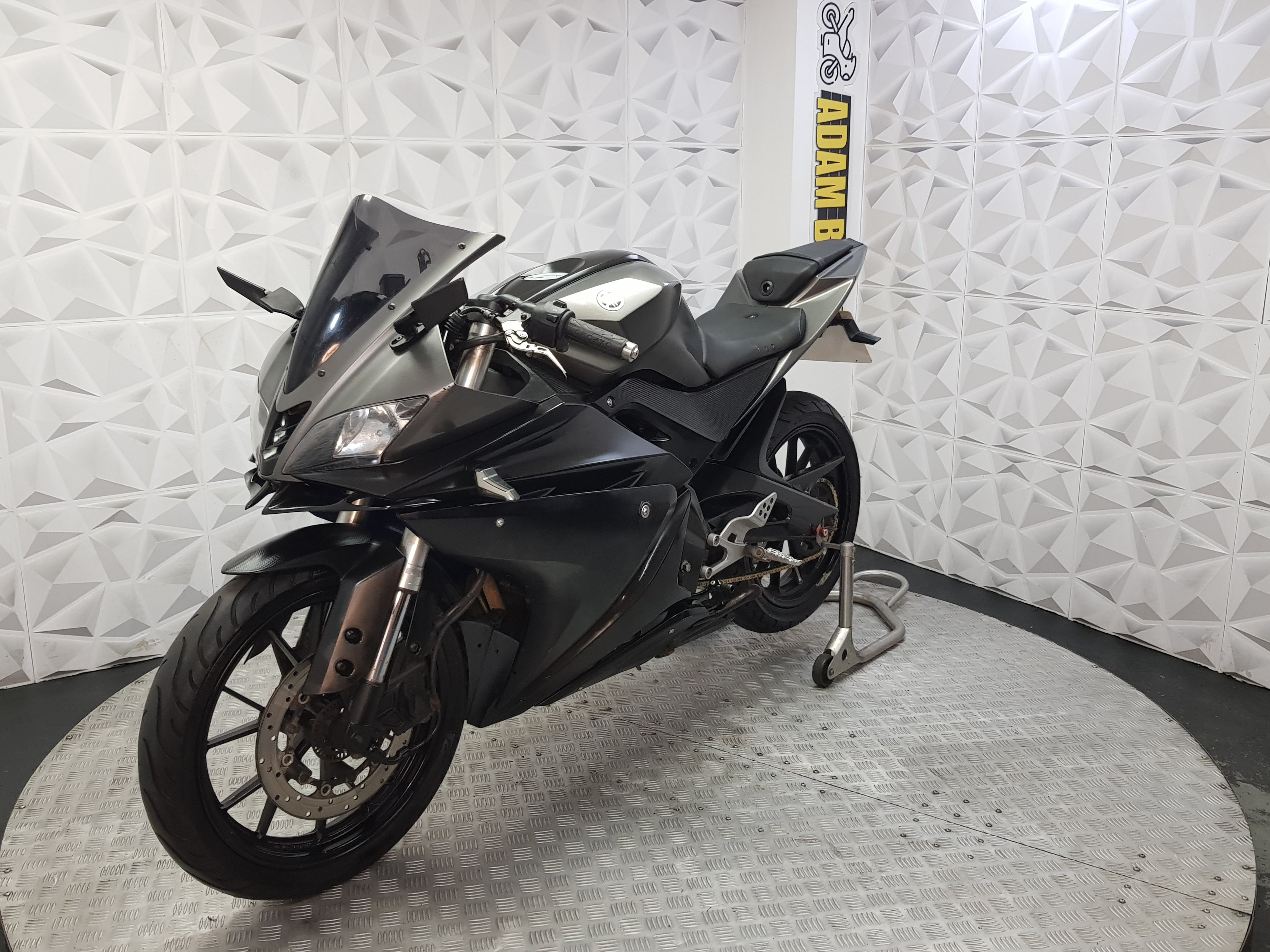 2015 Yamaha YZF-R125