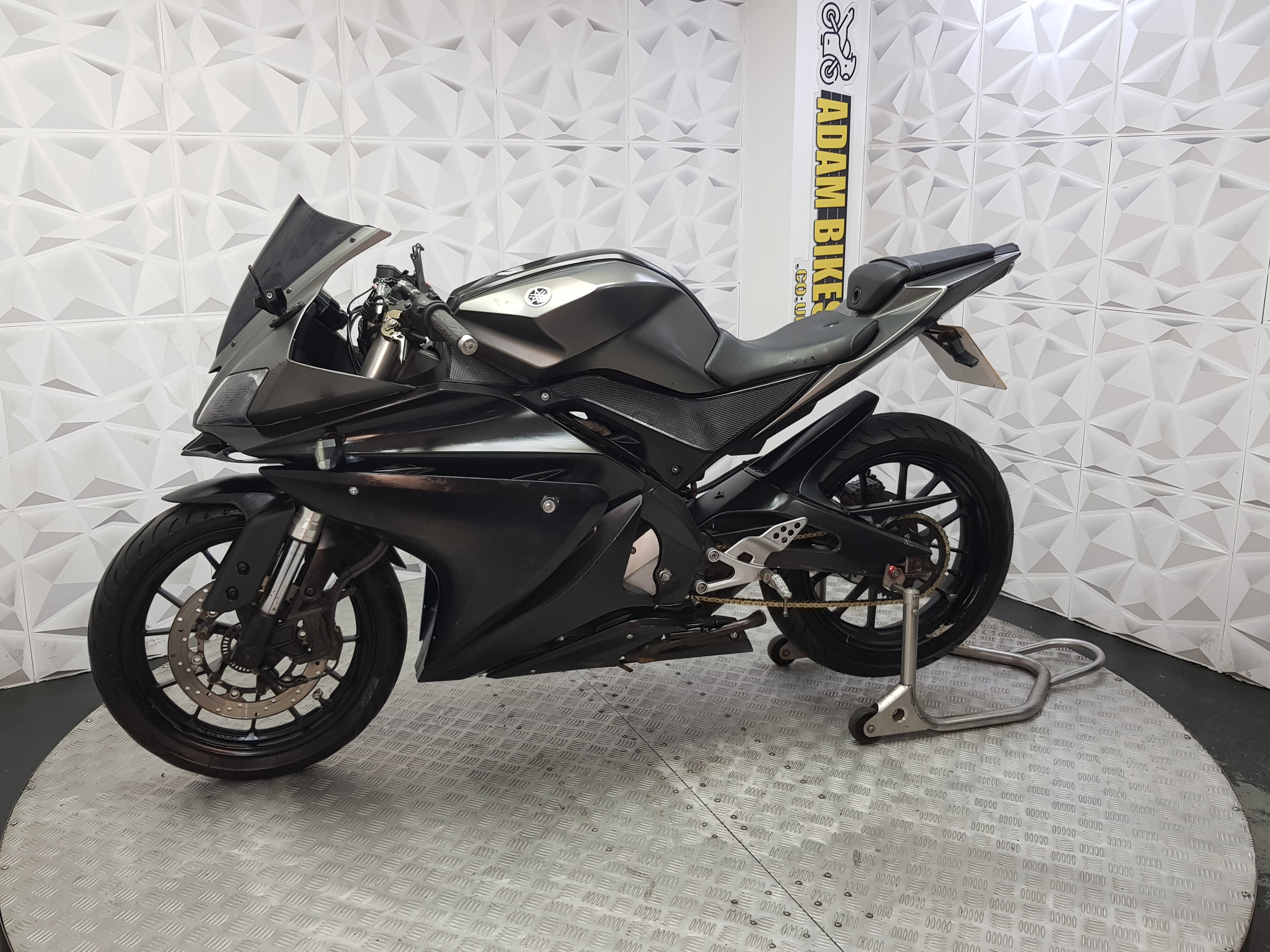2015 Yamaha YZF-R125