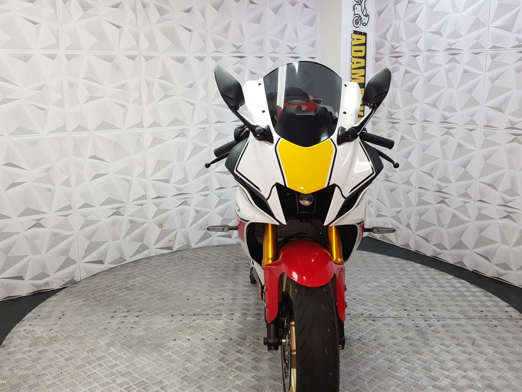 2023 Yamaha R7