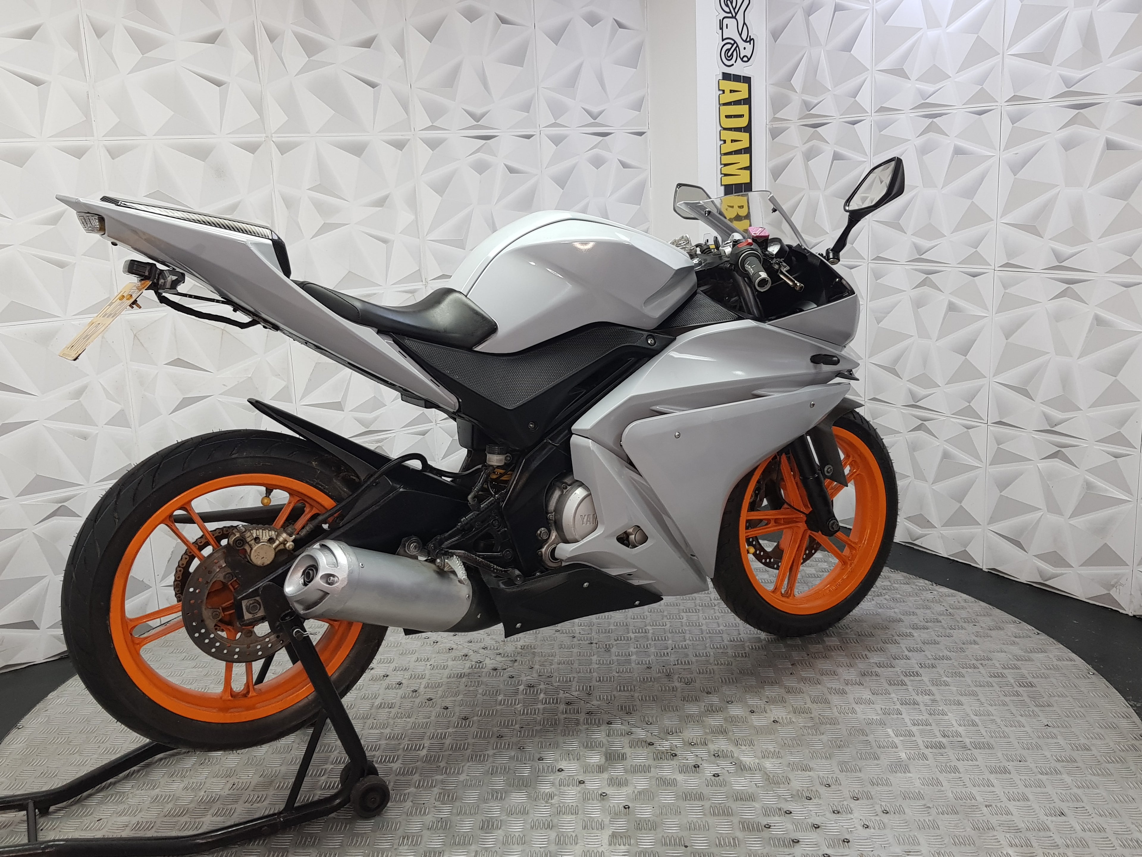2010 Yamaha YZF-R125