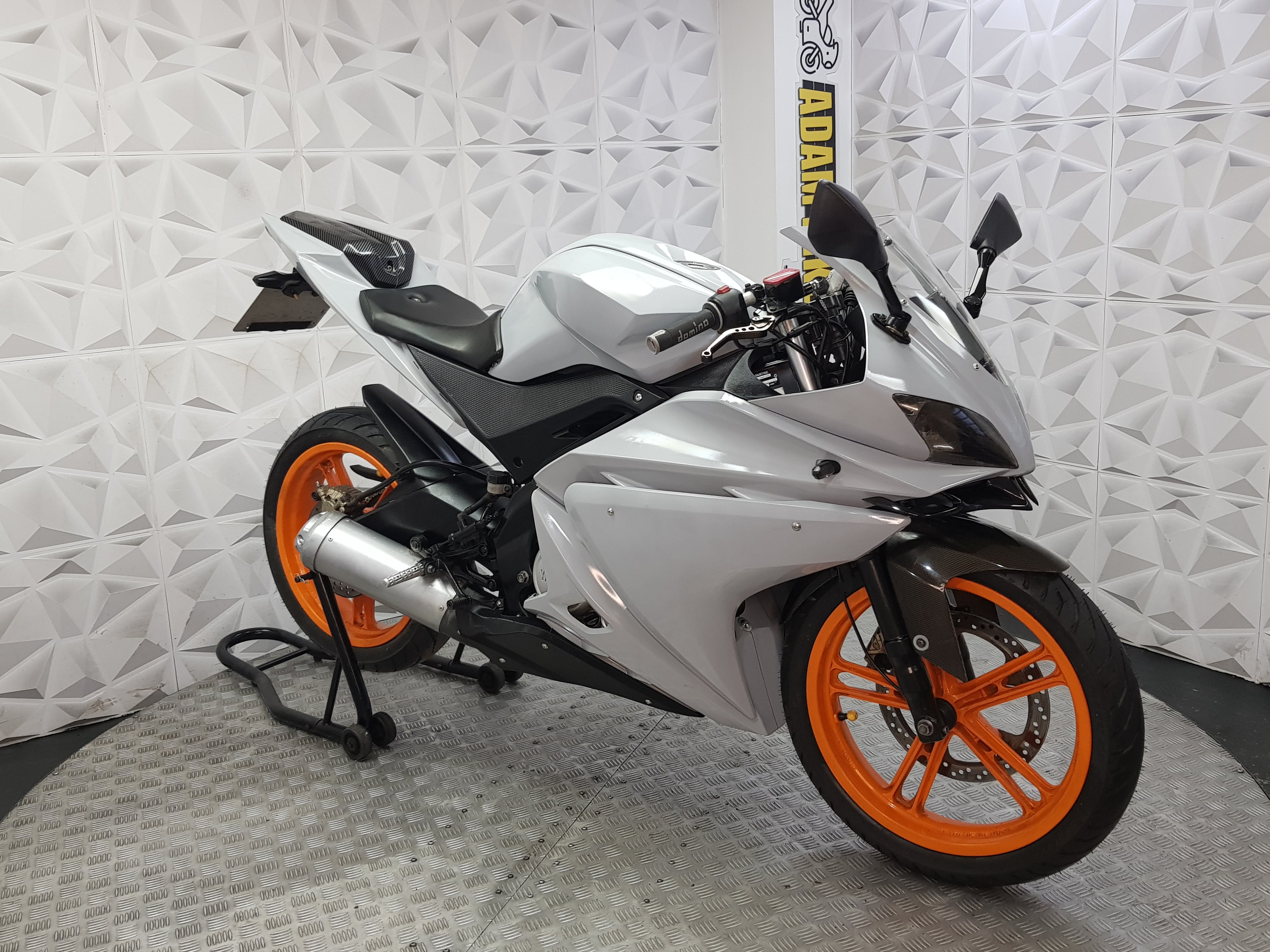 2010 Yamaha YZF-R125