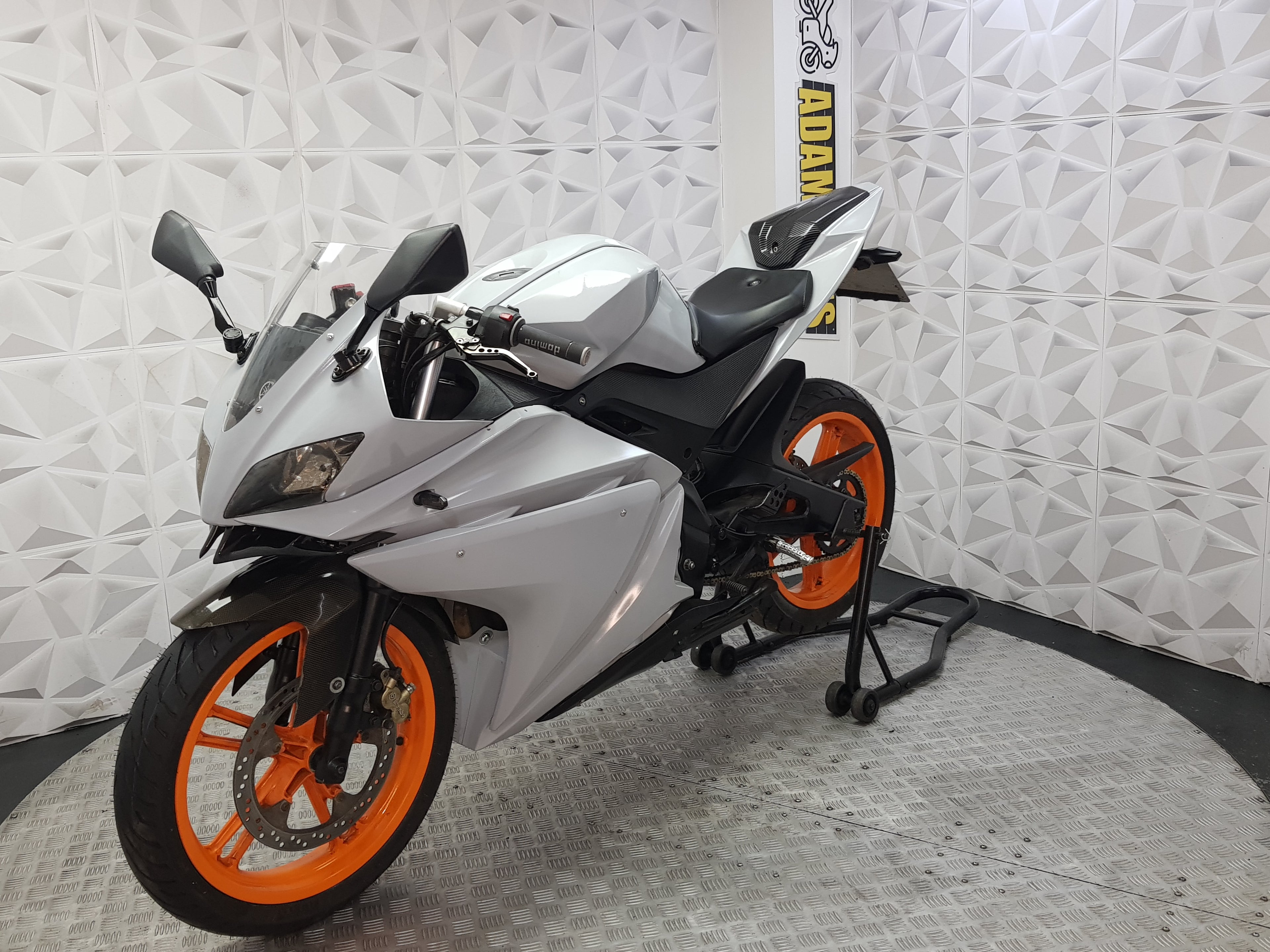 2010 Yamaha YZF-R125